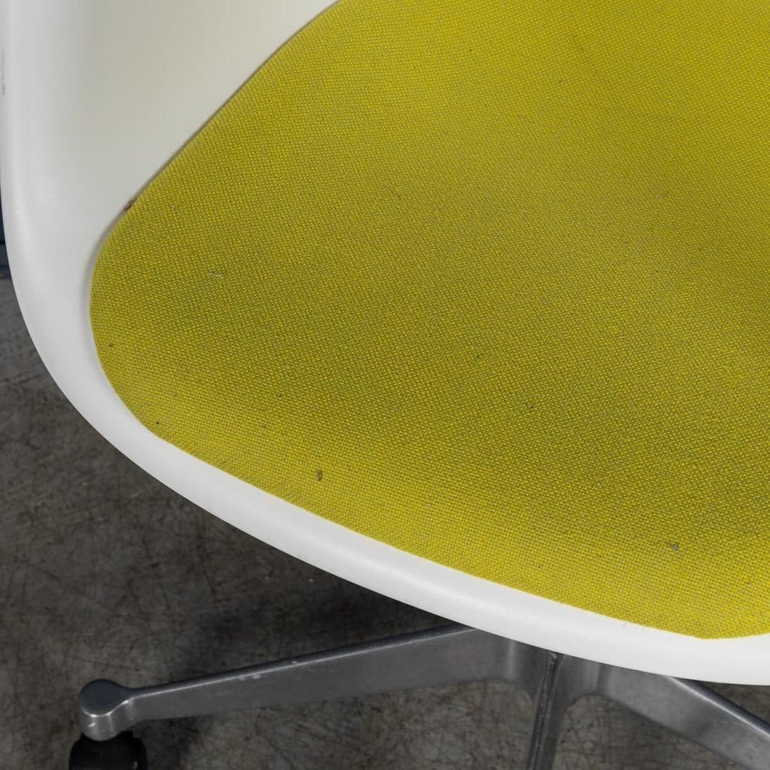 VINTAGE 20thC WHITE OFFICE CHAIR BY VITRA, EUROPE - 9