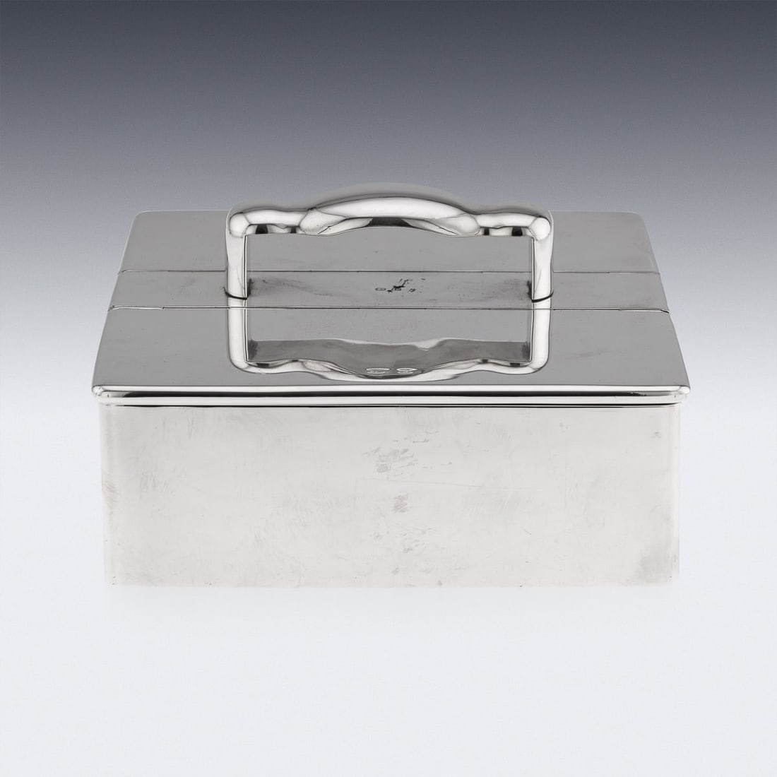 ANTIQUE 19thC VICTORIAN SOLID SILVER CIGAR BOX c.1898 - 5