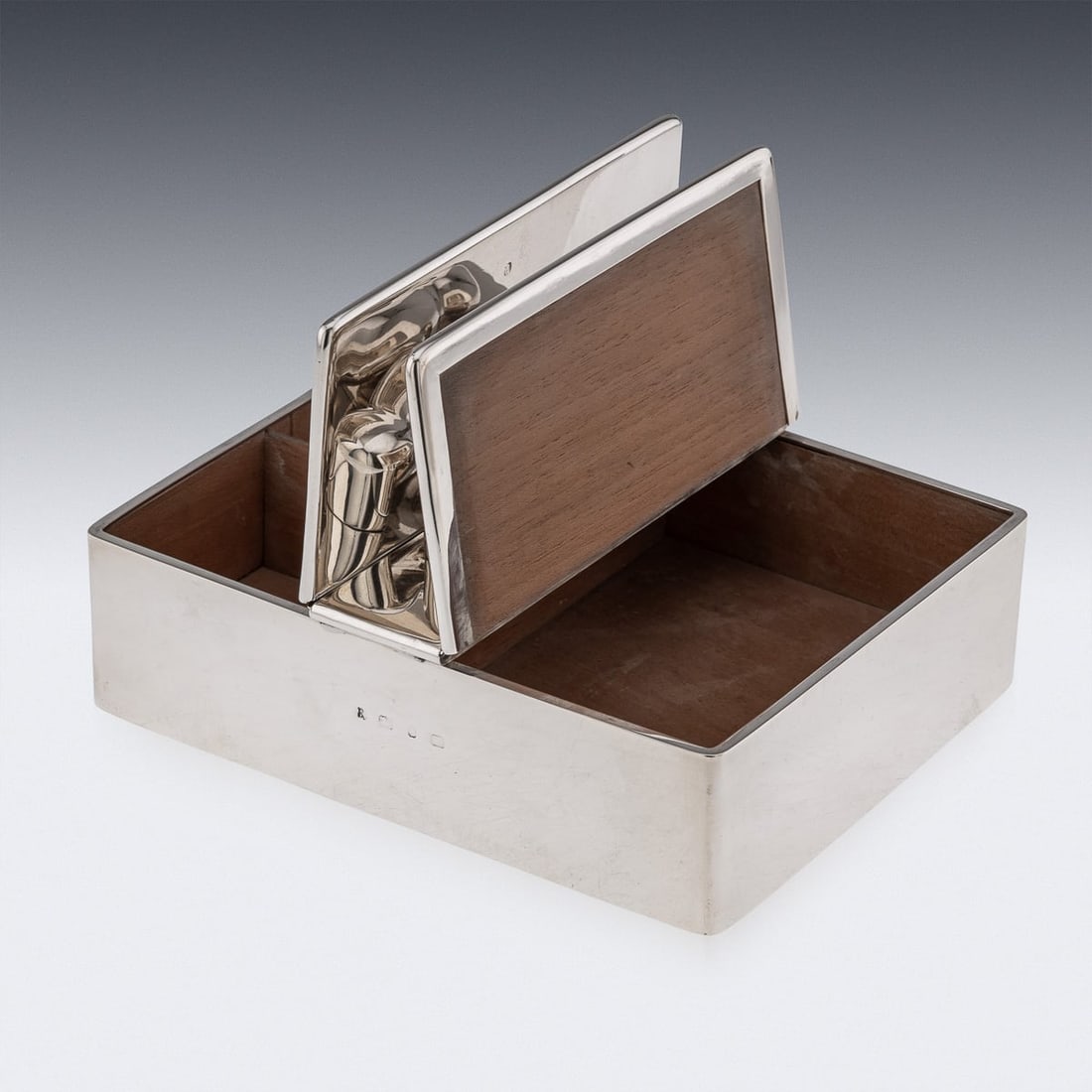 ANTIQUE 19thC VICTORIAN SOLID SILVER CIGAR BOX c.1898 - 9