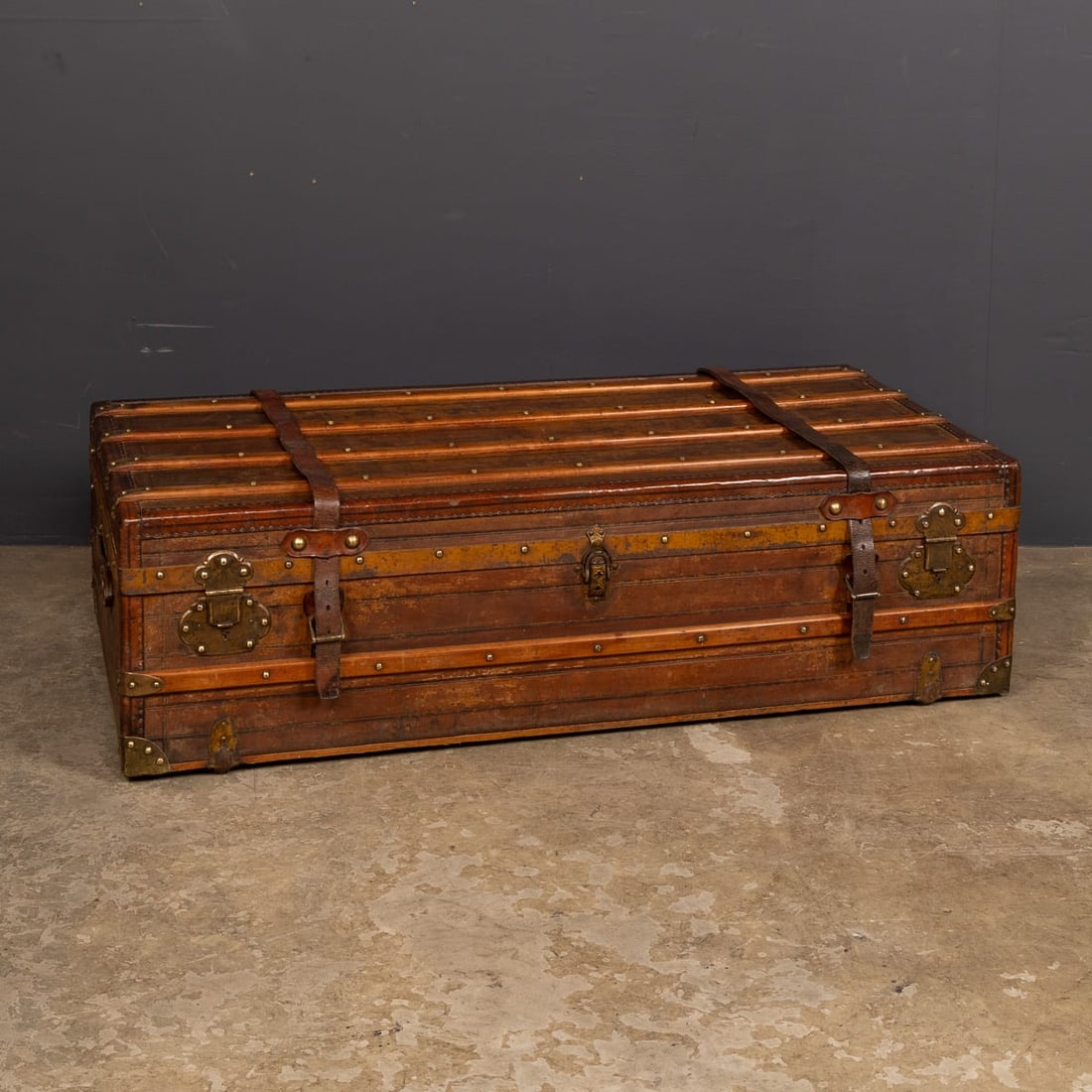 ANTIQUE 19thC VICTORIAN LEATHER TRAVEL TRUNK c.1870 - 2