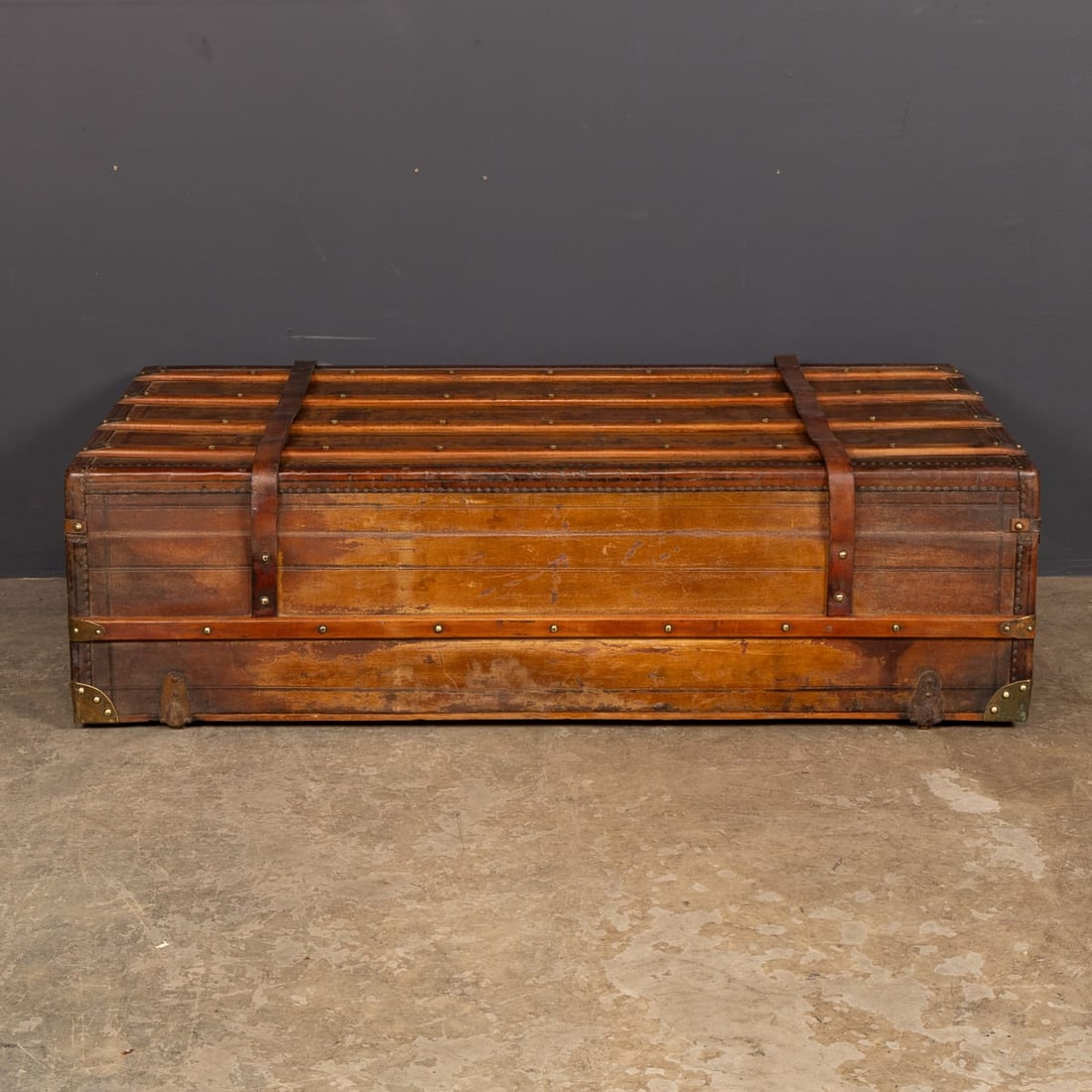ANTIQUE 19thC VICTORIAN LEATHER TRAVEL TRUNK c.1870 - 4