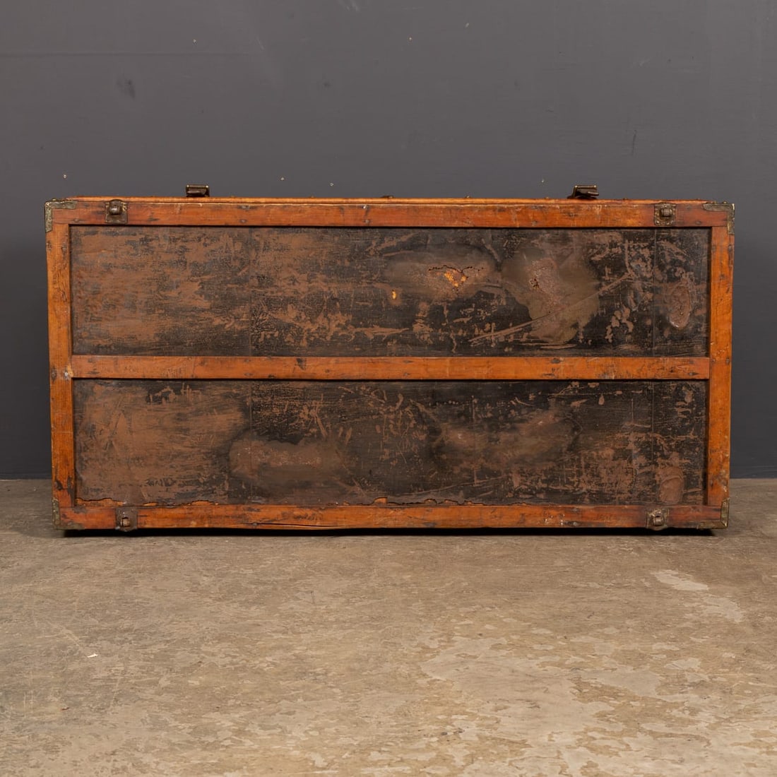 ANTIQUE 19thC VICTORIAN LEATHER TRAVEL TRUNK c.1870 - 6