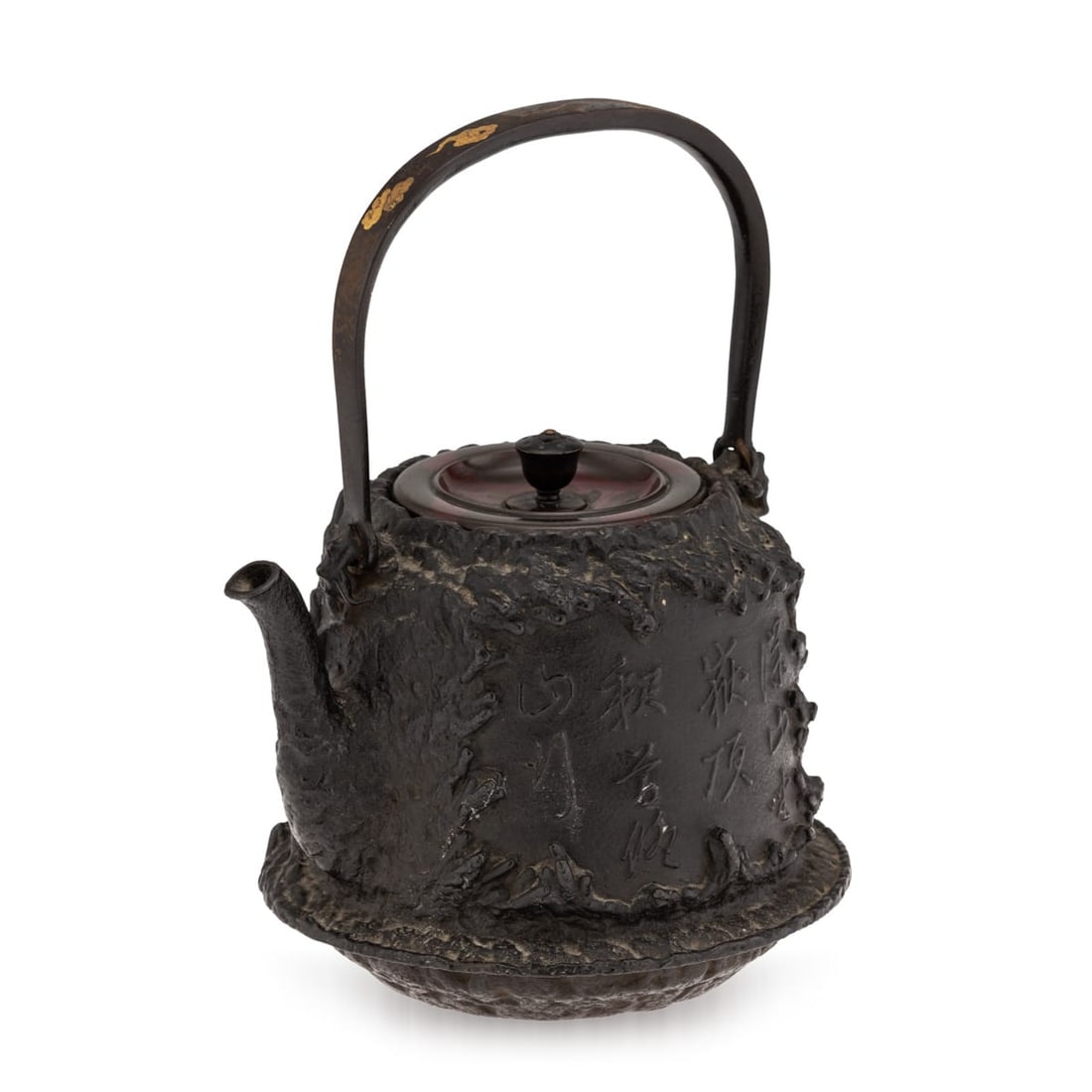ANTIQUE 19thC JAPANESE CAST IRON 'SEIRYUDOA' CARVED TETSUBIN KETTLE c.1890: Antique 19th Century Japanese cast iron Seiryudoa carved tetsubin kettle. The cylindrical iron body is cast to resemble a rugged rocky surface and decorated in high relief with a Rakan seated beneath
