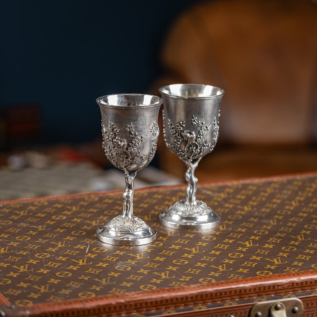 ANTIQUE 19thC CHINESE RARE PAIR OF EXPORT SOLID SILVER GOBLETS, CUMSHING c.1880 - 3