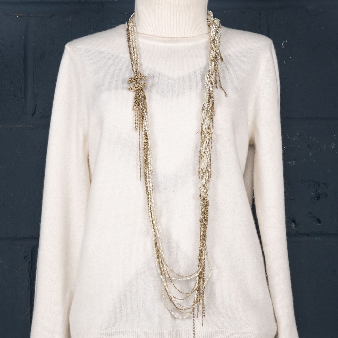 LATE 20TH CENTURY VINTAGE CHANEL SAUTOIR, FRANCE - 12
