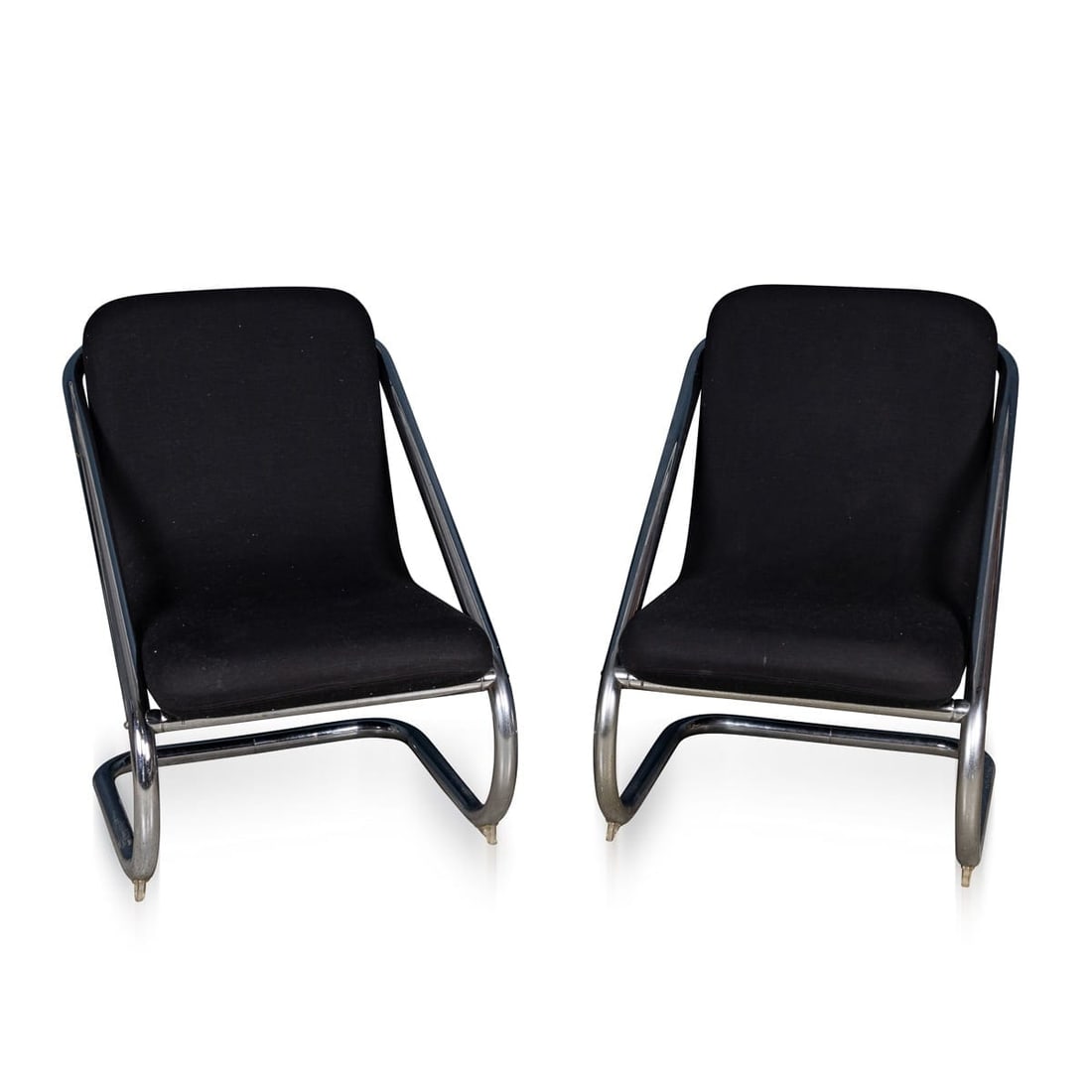 20thC ITALIAN PAIR OF TUBULAR FRAMED LOUNGE CHAIRS c.1980: A pair of tubular-framed lounge chairs, Italy, circa 1980, epitomizes the sleek and minimalist design sensibilities of late 20th-century modernism. The tubular metal frames, likely inspired by the