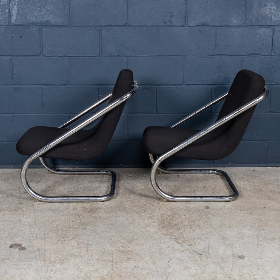 20thC ITALIAN PAIR OF TUBULAR FRAMED LOUNGE CHAIRS c.1980 - 4
