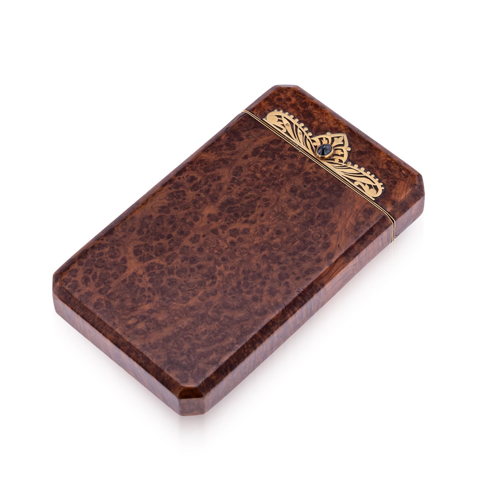 20thC FRENCH 18K GOLD & BURR WALNUT CIGARETTE CASE, MAPPIN & WEBB: Antique 20th century French 18ct solid gold and burr walnut cigarette case. The case features a solid gold hinge and thumbpiece set with a light blue sapphire oval cabochon. Of rectangular form with c