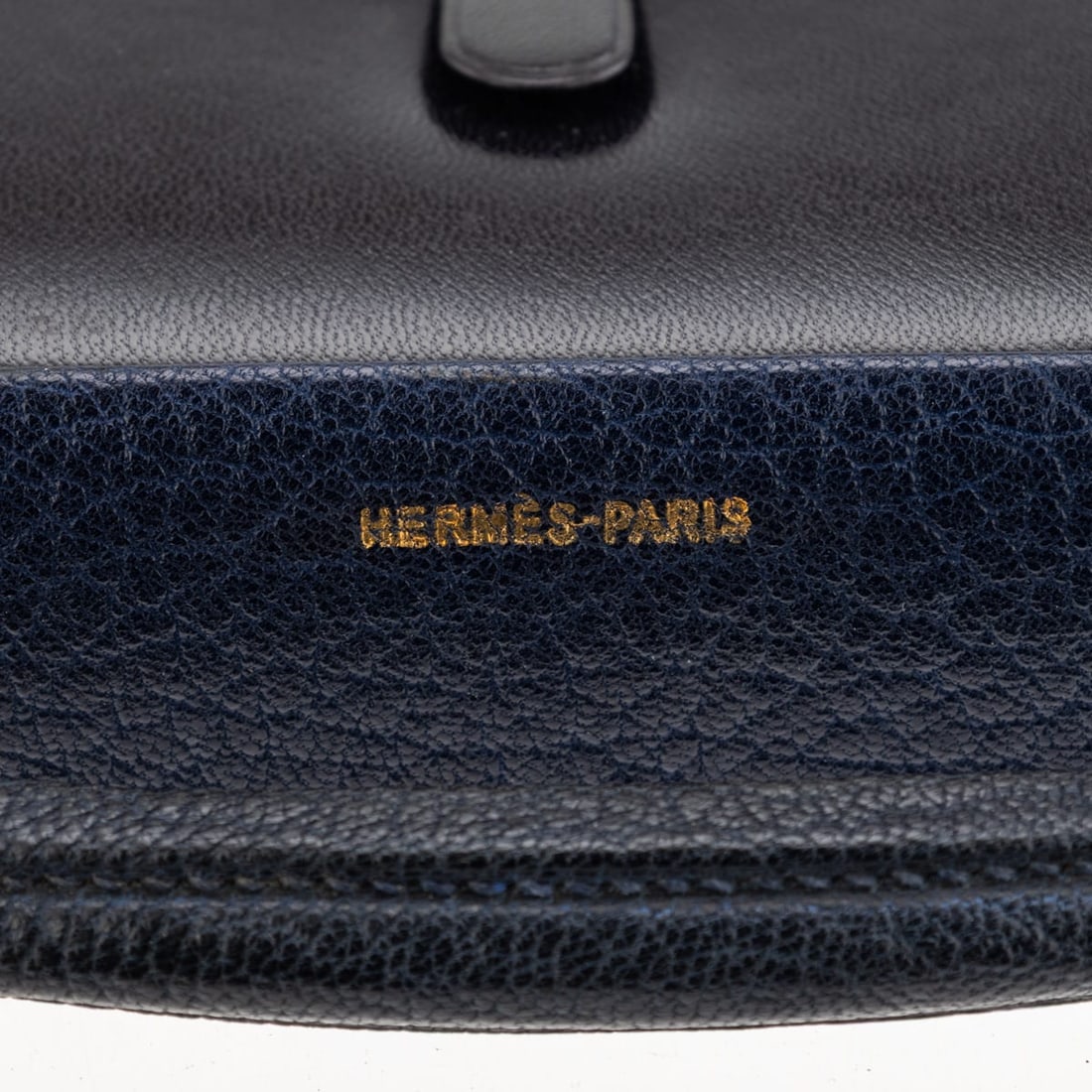 VINTAGE 20thC HERMÈS HARD SIDED BLUE LEATHER TRAVEL GROOMING SET c.1970 - 3