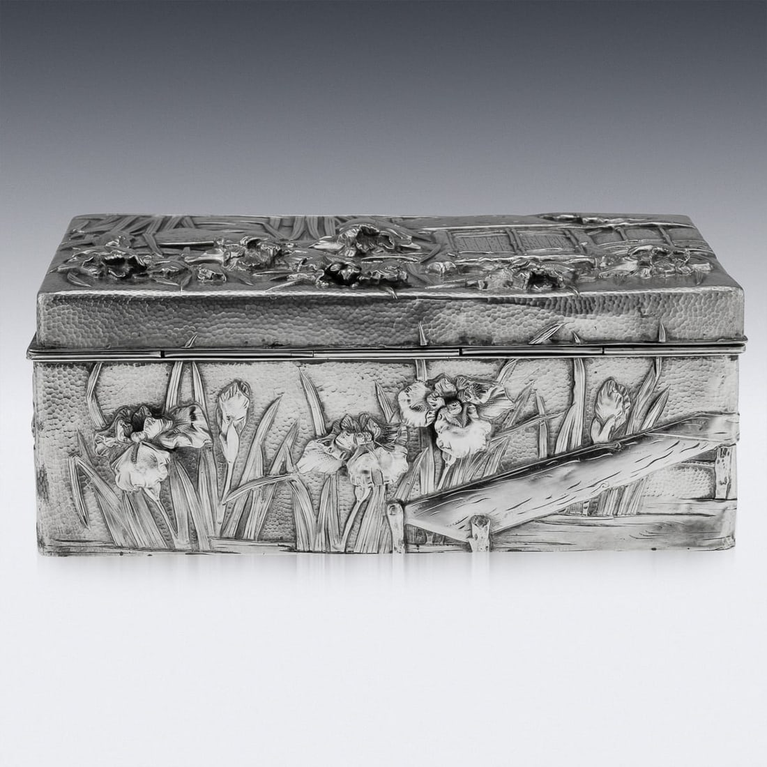 ANTIQUE 20thC JAPANESE MEIJI SOLID SILVER IRIS FLOWER CIGAR BOX, ZUAN c.1900 - 6