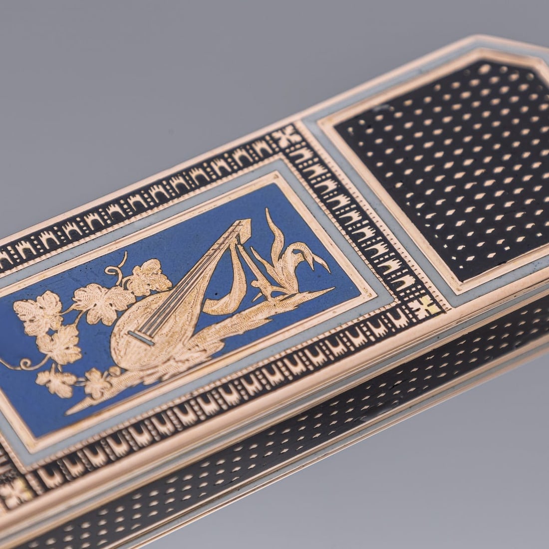 ANTIQUE 19thC GERMAN GOLD & ENAMEL SNUFF BOX, FRERES JORDAN, HANAU c.1800 - 11