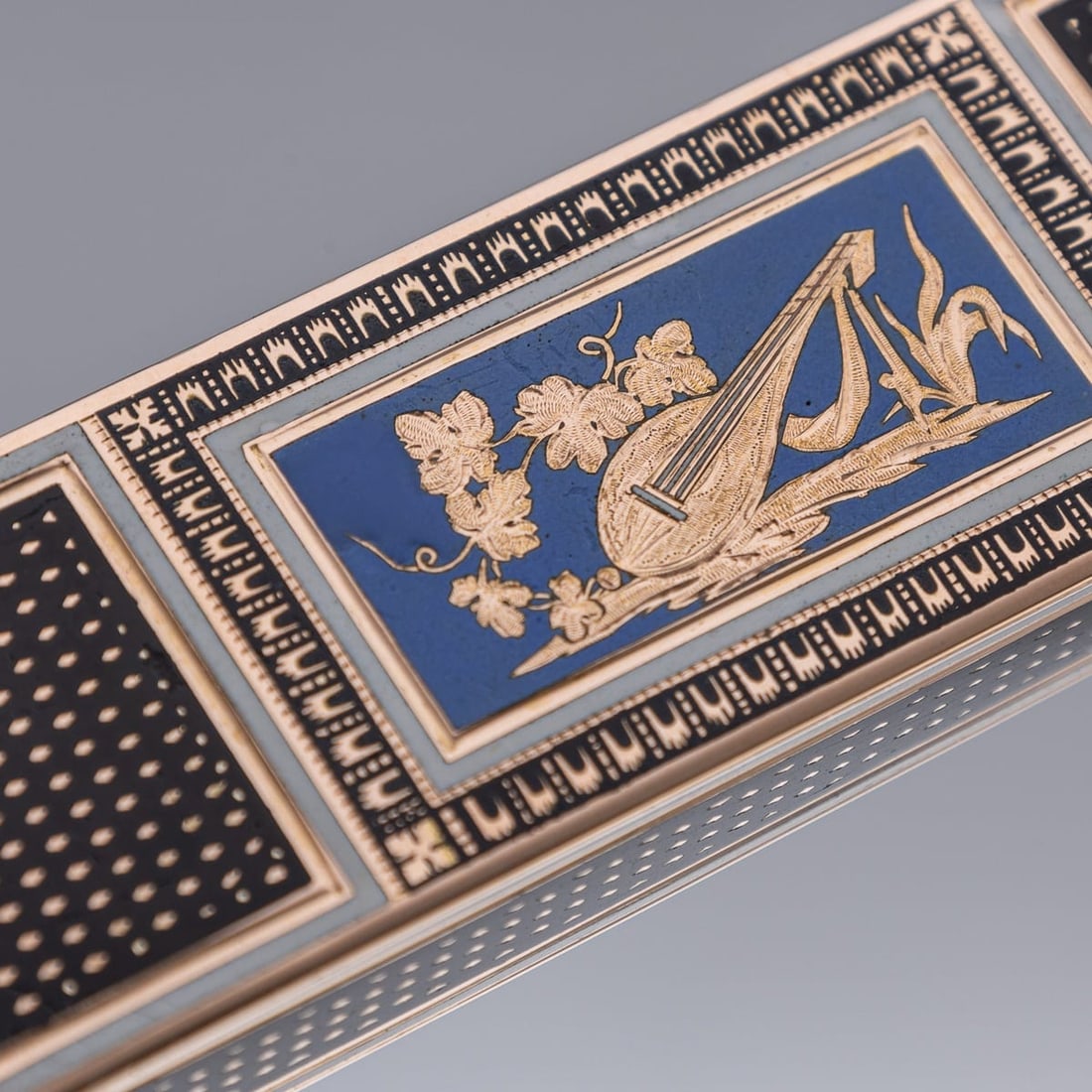 ANTIQUE 19thC GERMAN GOLD & ENAMEL SNUFF BOX, FRERES JORDAN, HANAU c.1800 - 12
