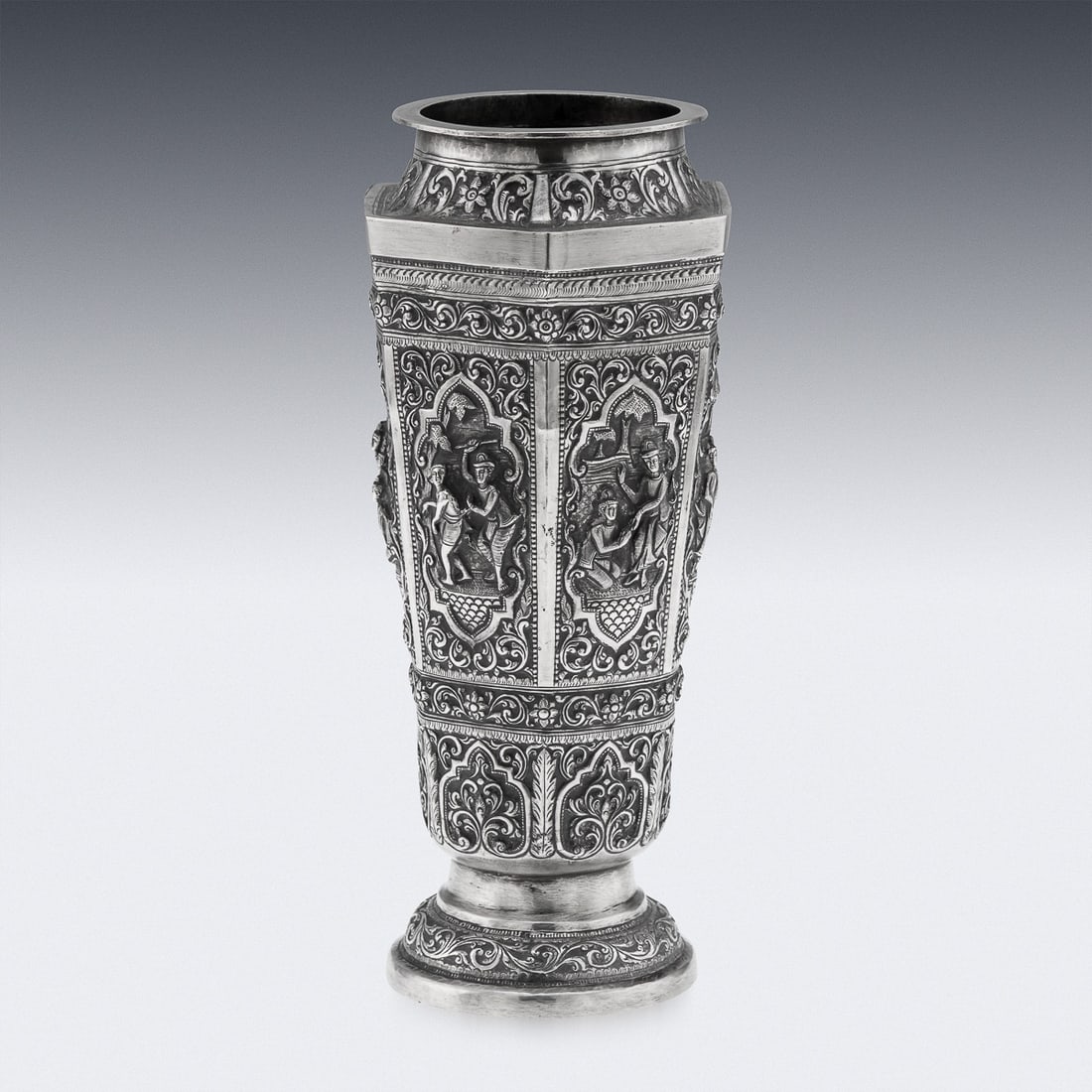 ANTIQUE 20thC BURMESE REPOUSSÉ SOLID SILVER "VESSANTARA JATAKA" VASE c.1915 - 5