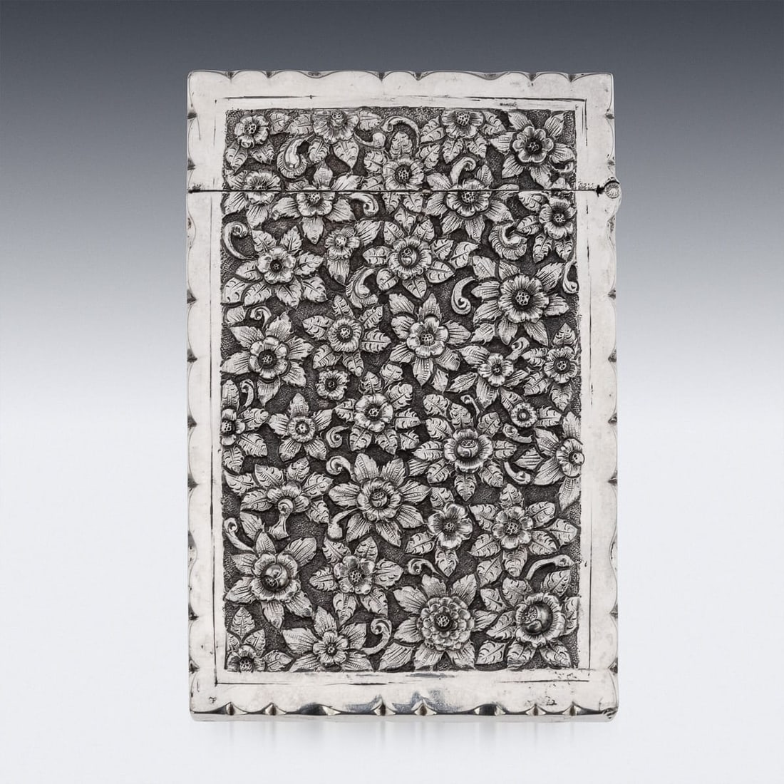 ANTIQUE 19thC INDIAN KUTCH SOLID SILVER CIGARETTE CASE c.1890 - 4