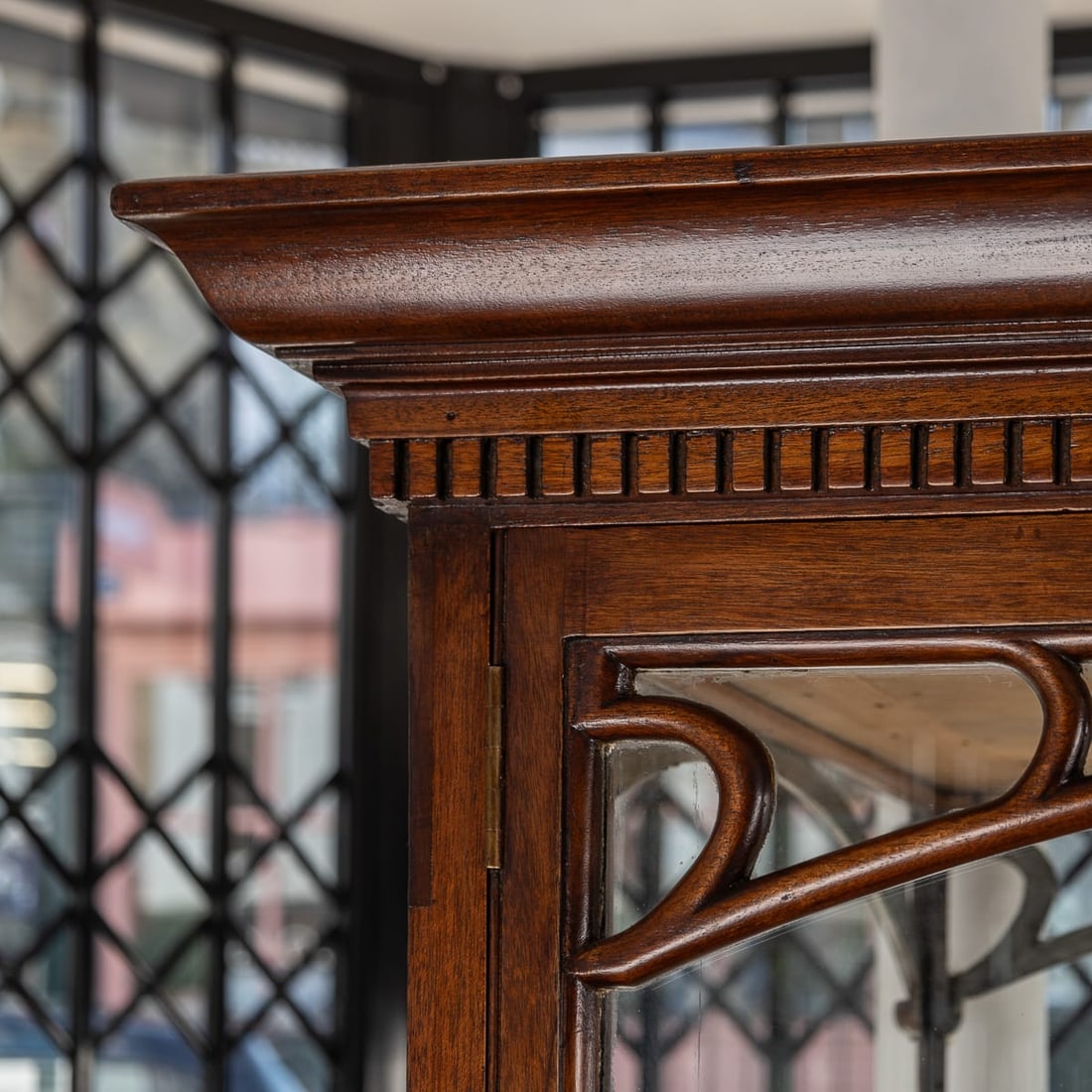 ANTIQUE 20thC VICTORIAN OAK & GLASS SHOP DISPLAY CABINET c.1900 - 8