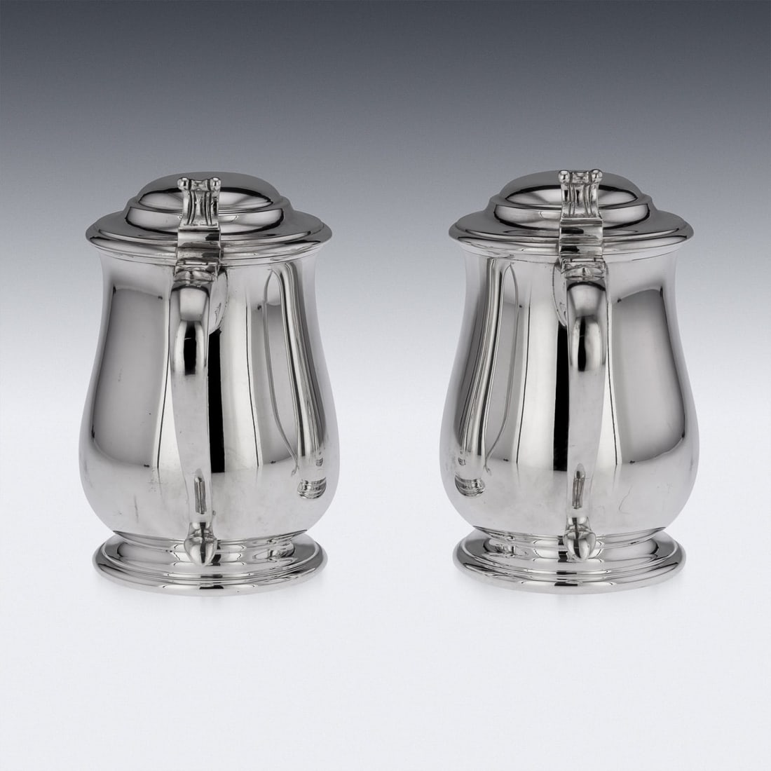 SUPERB 20thC PAIR OF ITALIAN SOLID SILVER LIDDED TANKARDS - 3