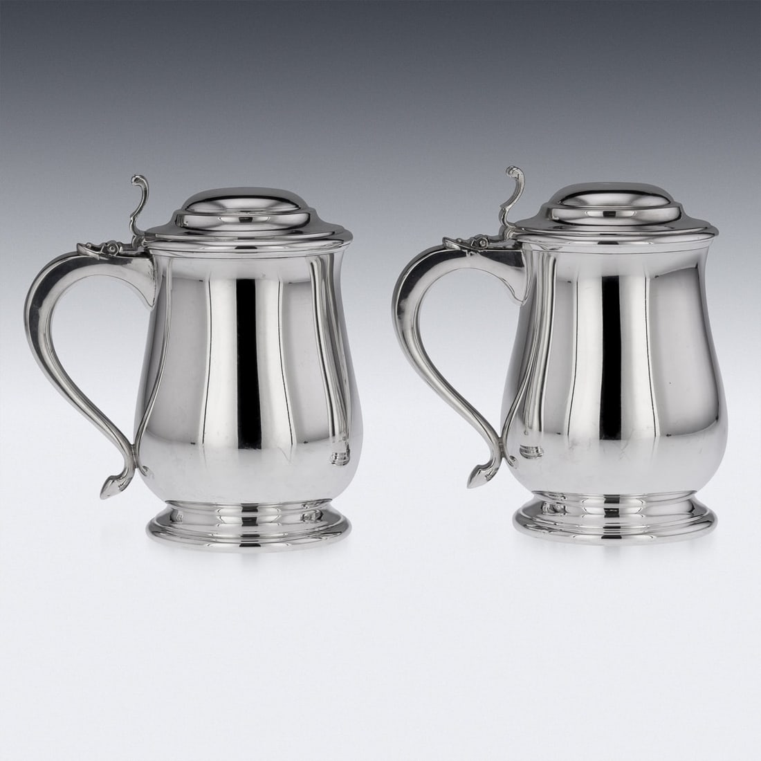 SUPERB 20thC PAIR OF ITALIAN SOLID SILVER LIDDED TANKARDS - 4