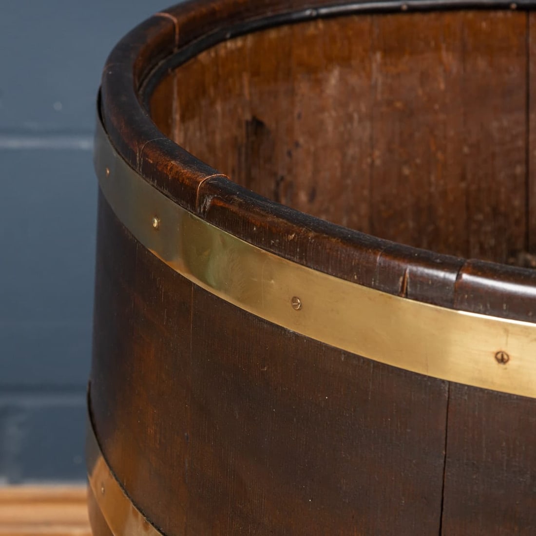 A MID 20thC ENGLISH OAK & BRASS BOUND JARDINIERE c.1940 - 10