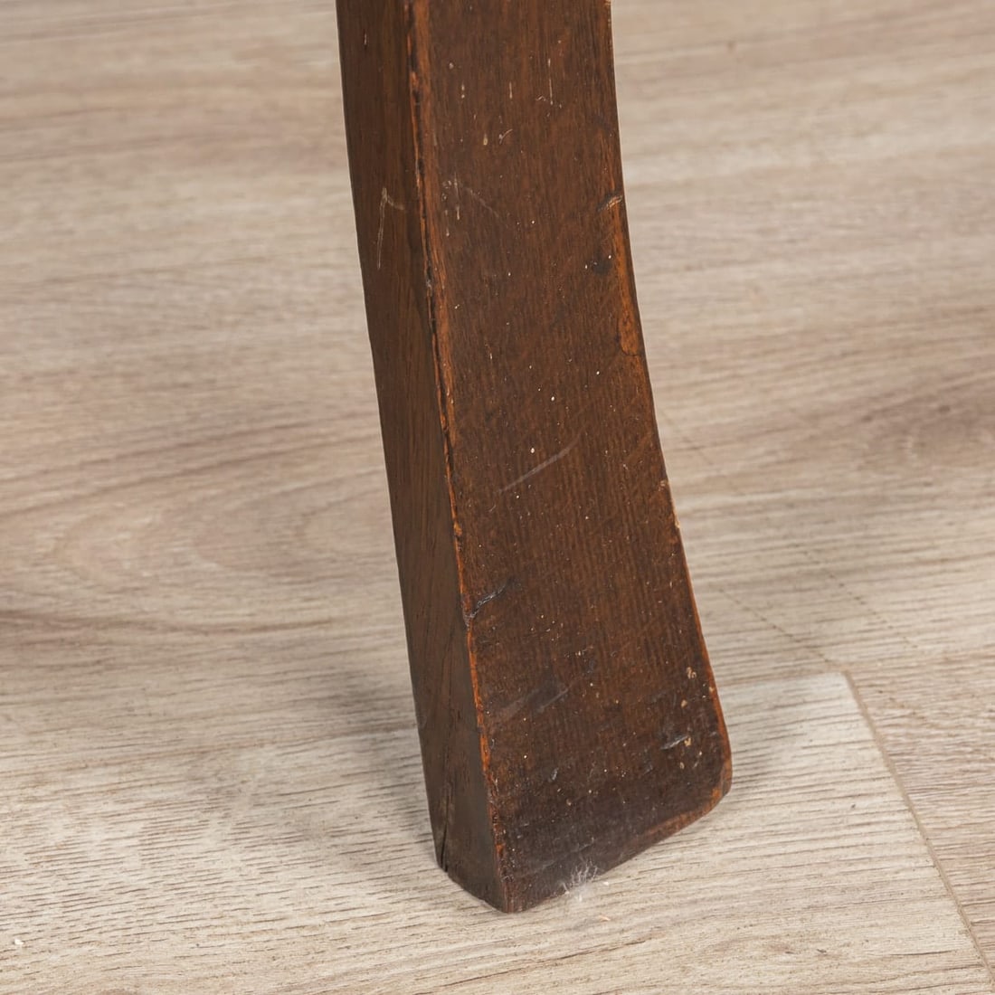 A MID 20thC ENGLISH OAK & BRASS BOUND JARDINIERE c.1940 - 14