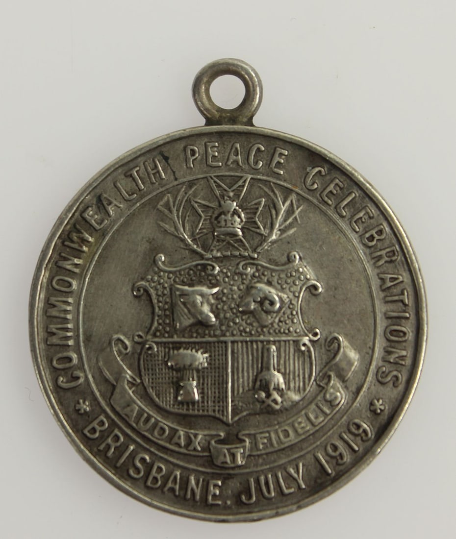 Australia 1919 'Brisbane - Commonwealth Peace Celebrations' Sterling (925) Silver Medallion: Carlisle 1915/5. Reverse inscribed "Climbing Perp(endicula)r Pole / J Trindal" Size Diameter 30mm Medium Coins, Monies & Stamps