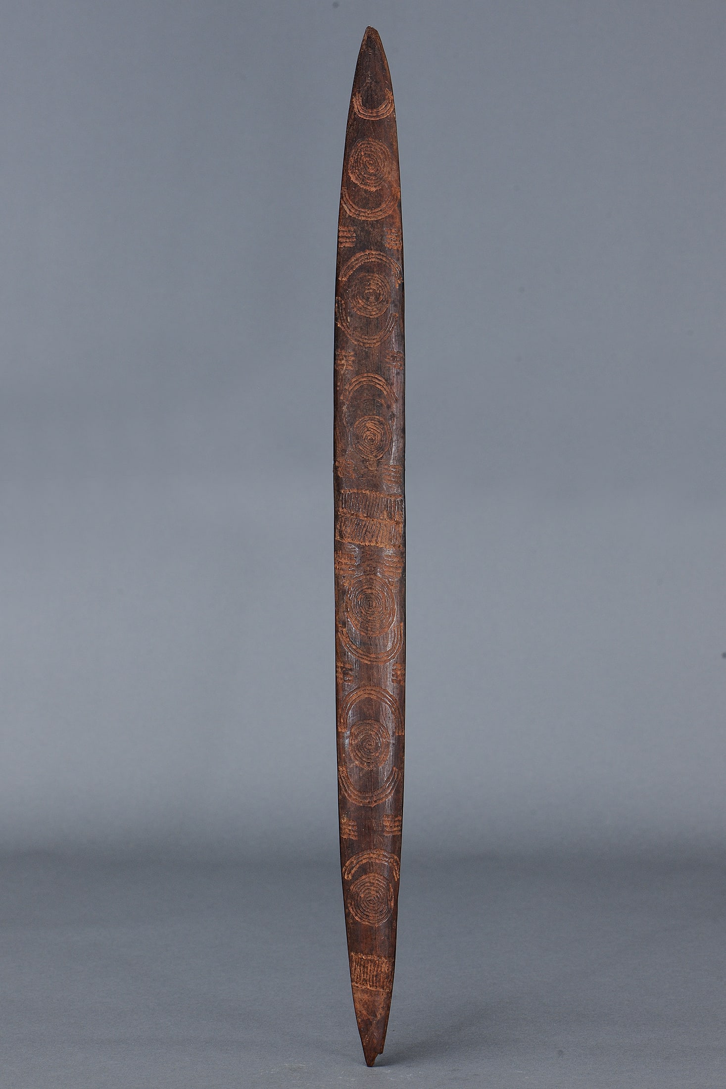 FINE INCISED MESSAGE BOARD, CENTRAL AUSTRALIA (1 of 10)