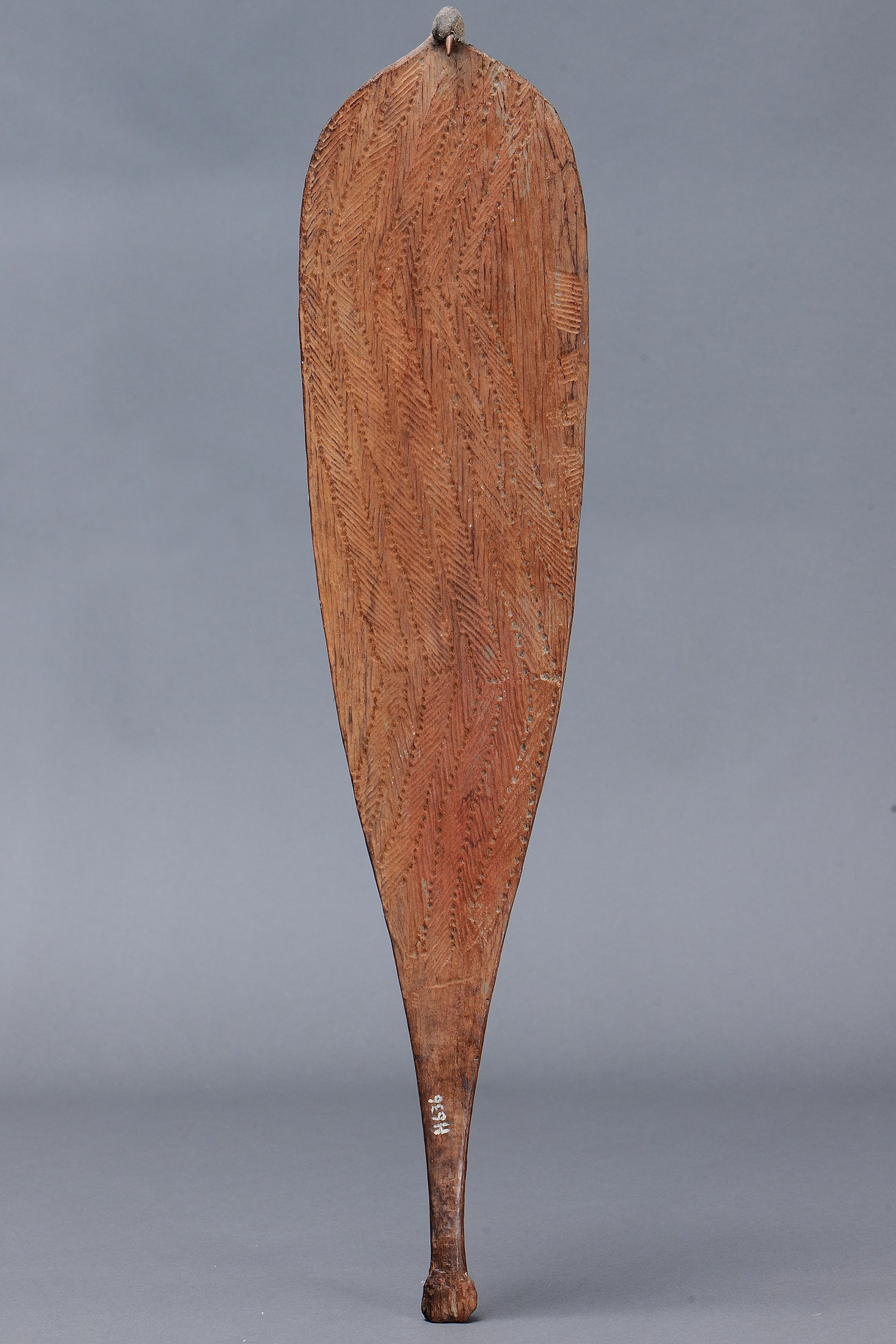 FINE EARLY MASSIVE INCISED WOOMERA (SPEAR THROWER), WESTERN AUSTRALIA (1 of 6)