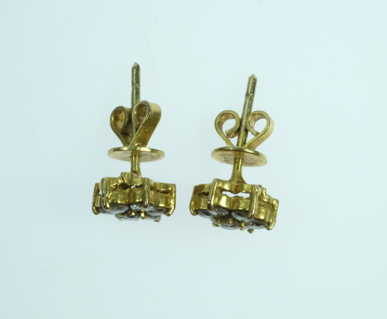 Daisy Cluster Diamond Earrings in 9ct Yellow Gold (Pair) - 2