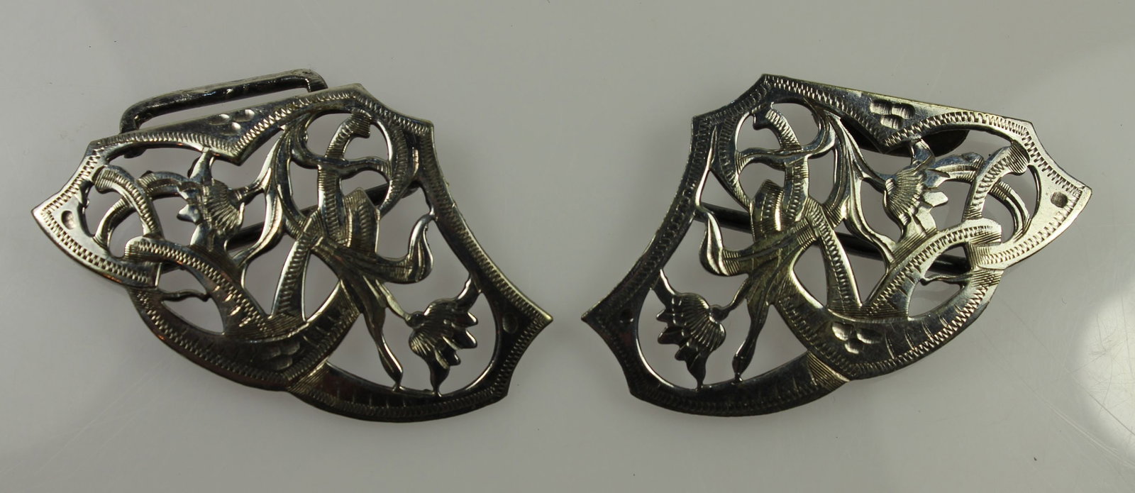 Victorian Nurses Buckle in Nickel Silver (Two pieces) - 3