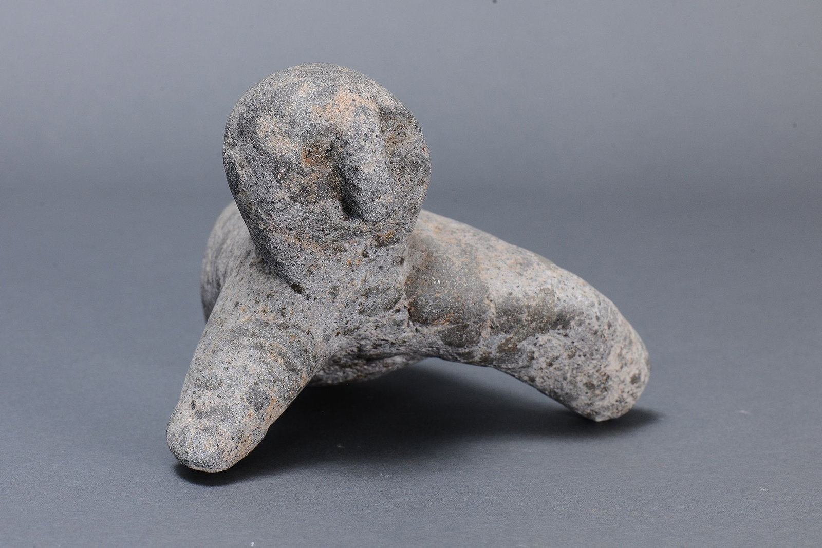 RARE EARLY ANTHROPOMORPHIC STONE FIGURE, HIGHLANDS, MOUNT HAGEN REGION, PAPUA NEW GUINEA - 2