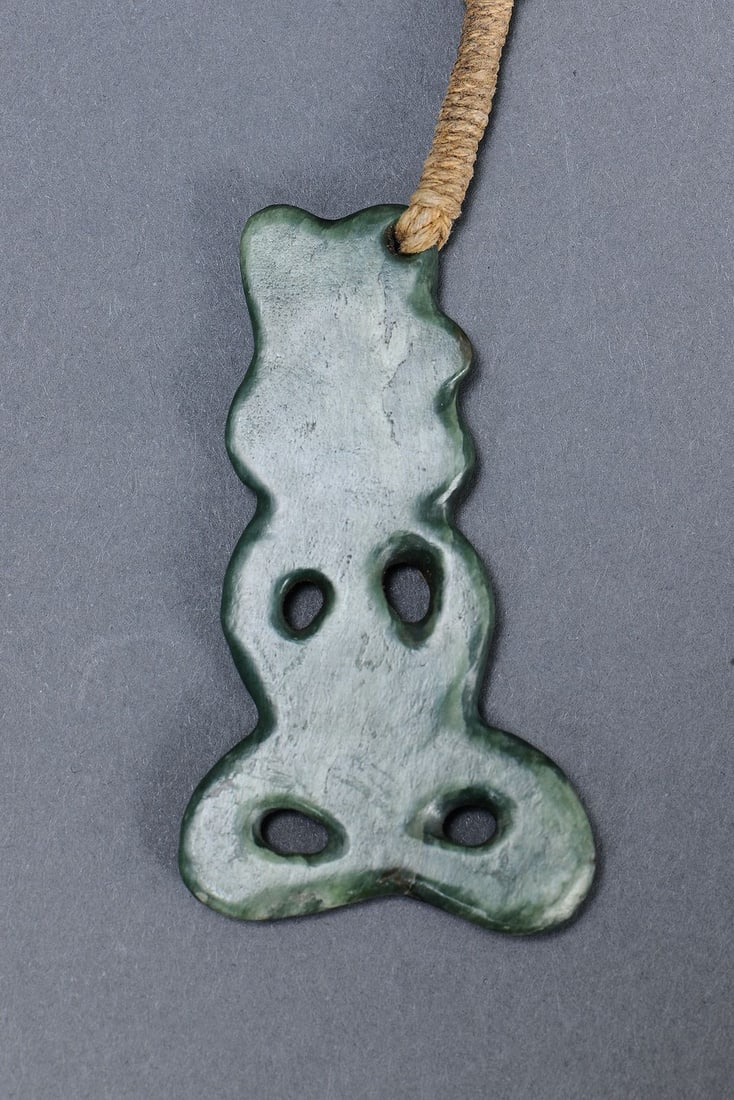 MAORI ‘HEI TIKI' POUNAMU (GREENSTONE) PENDANT, NEW ZEALAND - 5