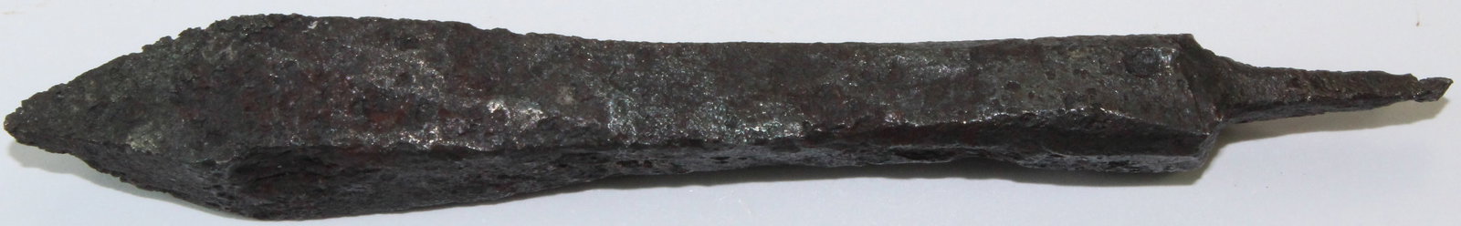 Iron Arrowhead with solid shaft - 2