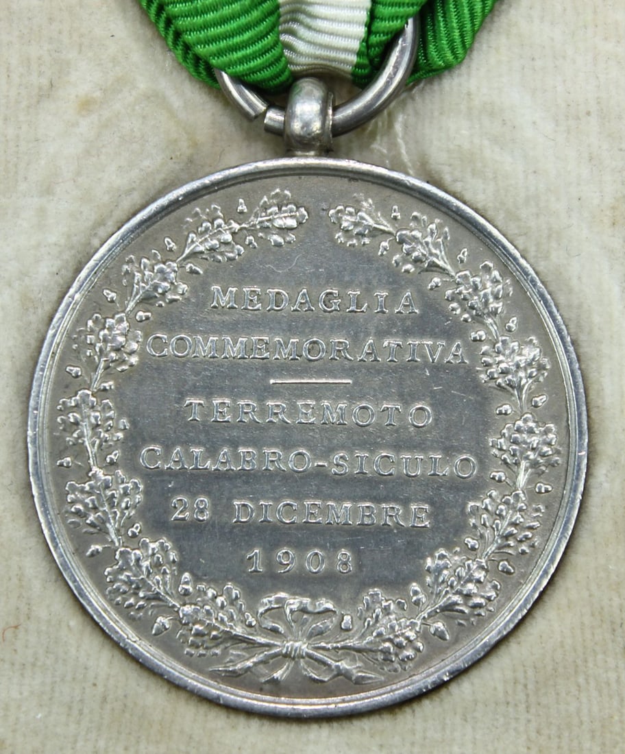 Italy 1908 Messina Earthquake Medal awarded to Australian Mr G.H. Hopkins, Extremely Fine (Cased) - 3