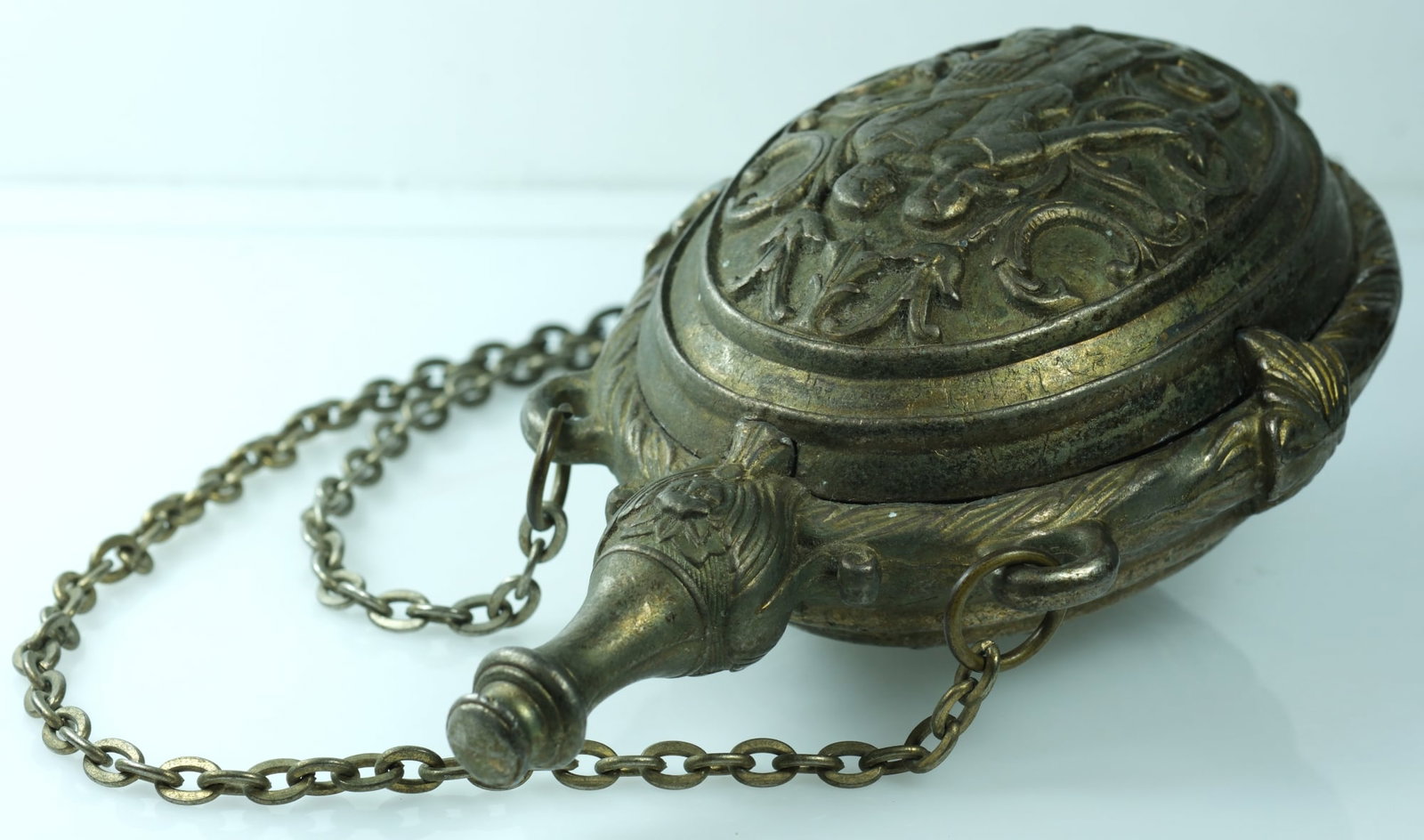 Replica Brass Flintlock Gunpowder Flask - 2