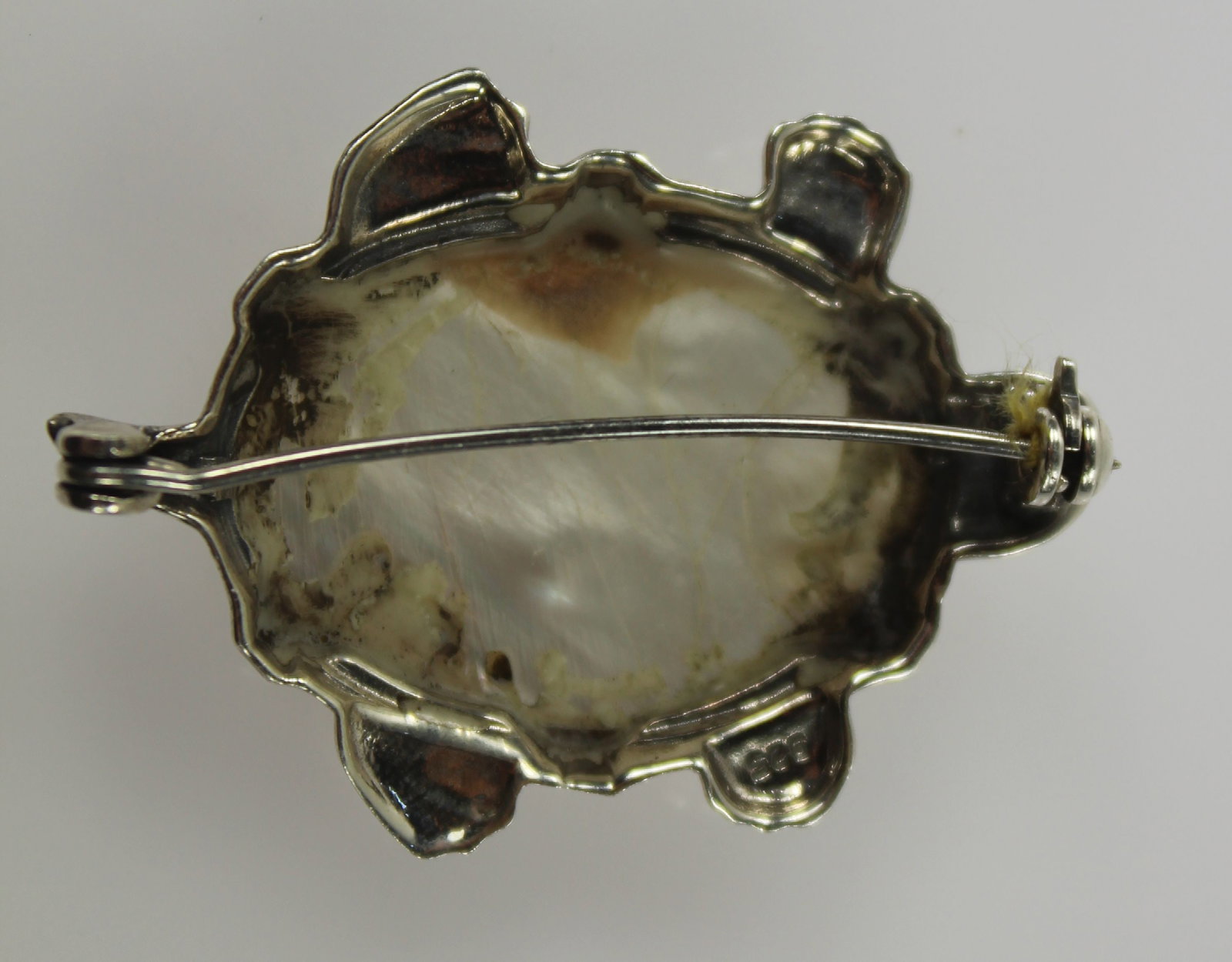 Turtle Brooch in Mother of Pearl & Sterling (925) Silver - 2
