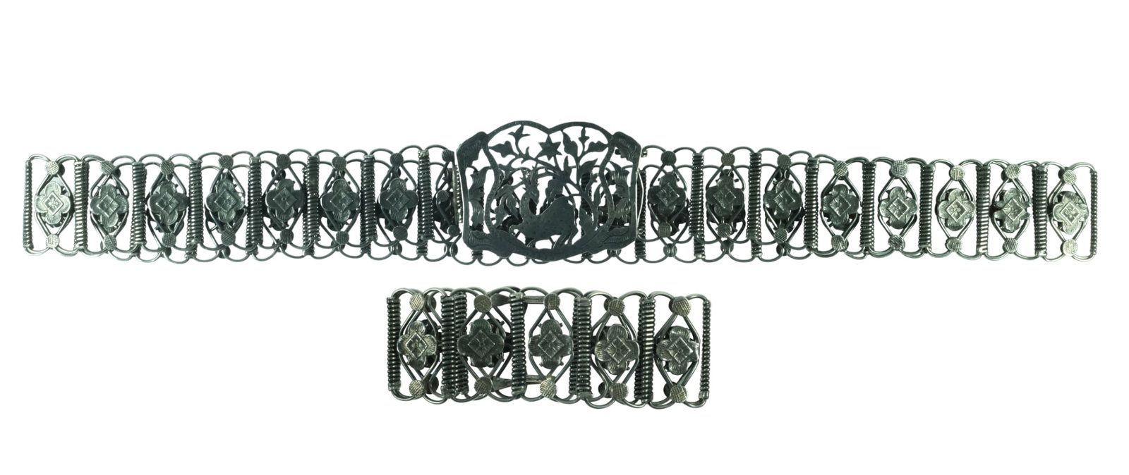 Vintage European (800) Silver Floral Panel Belt with Deer Buckle & matching Bracelet (2 items): . Size Combined weight 170 grams : Belt length 69cm, Bracelet 18.5cms Medium Bracelets Exhibited General