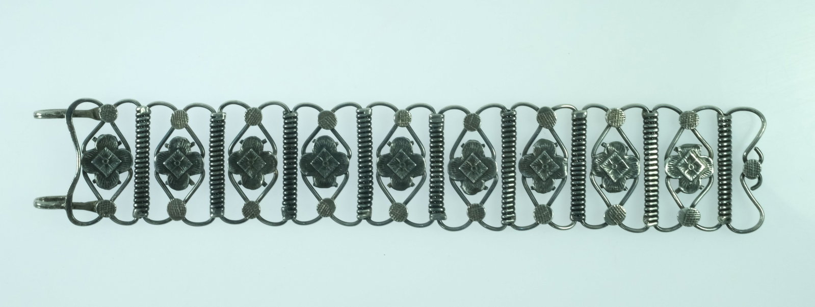 Vintage European (800) Silver Floral Panel Belt with Deer Buckle & matching Bracelet (2 items) - 5