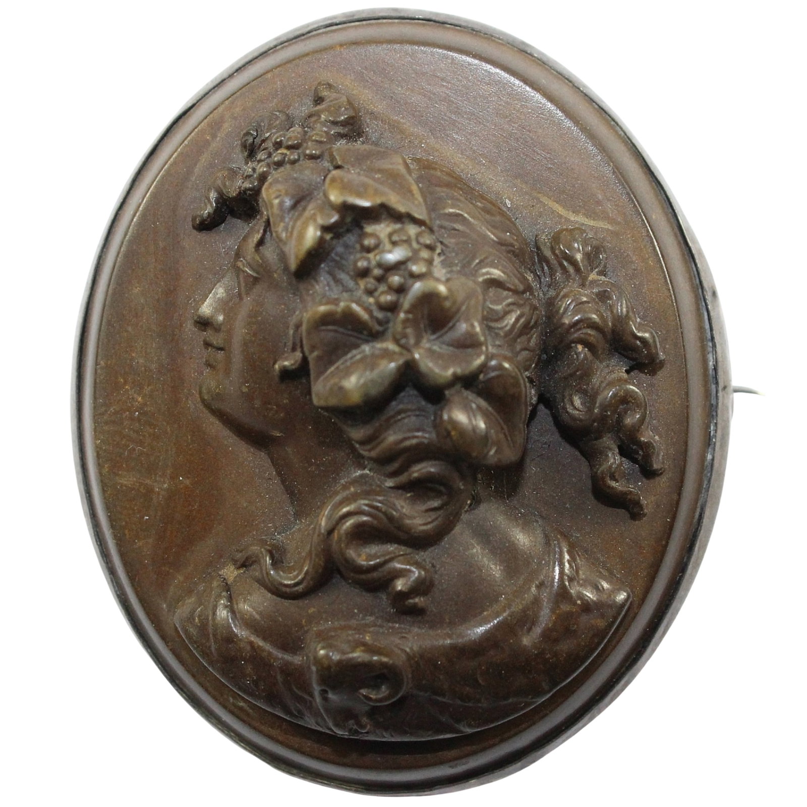 Antique Vulcanite Cameo Brooch in Sterling (925) Silver Surround (1 of 1)