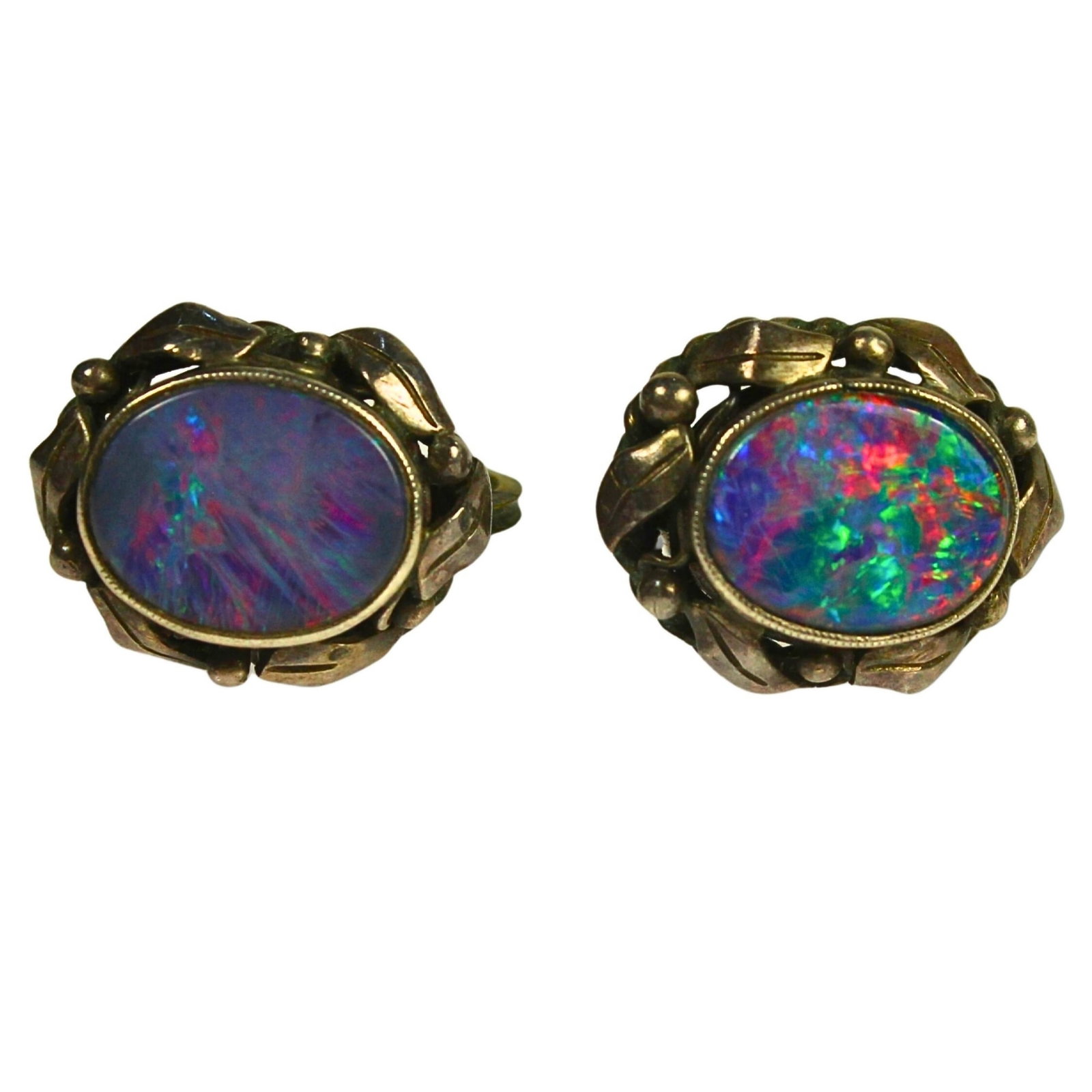 Vintage Black Opal Screw-back Earrings in Sterling (925) Silver (Pair): Vintage Black Opal Screw-back Earrings in Sterling (925) Silver Size Combined Weight 5.64 grams Condition Backs are base metal Medium Earrings