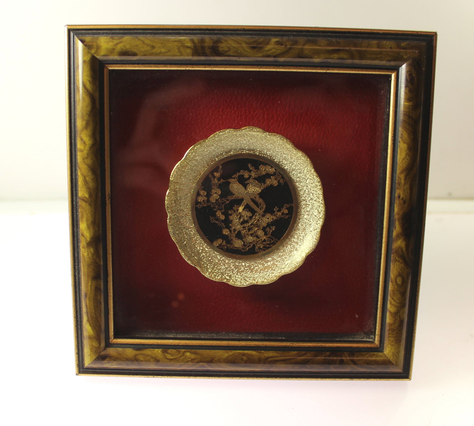 Chinese Painted Miniature Dish in Decorative Frame - 4