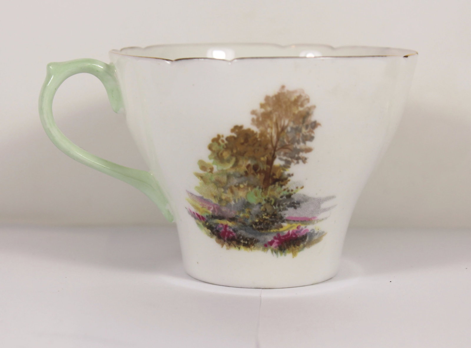Vintage Shelley ‘Heather’ Trio Bone China Teacup, Saucer & Tea Plate Trio - 2
