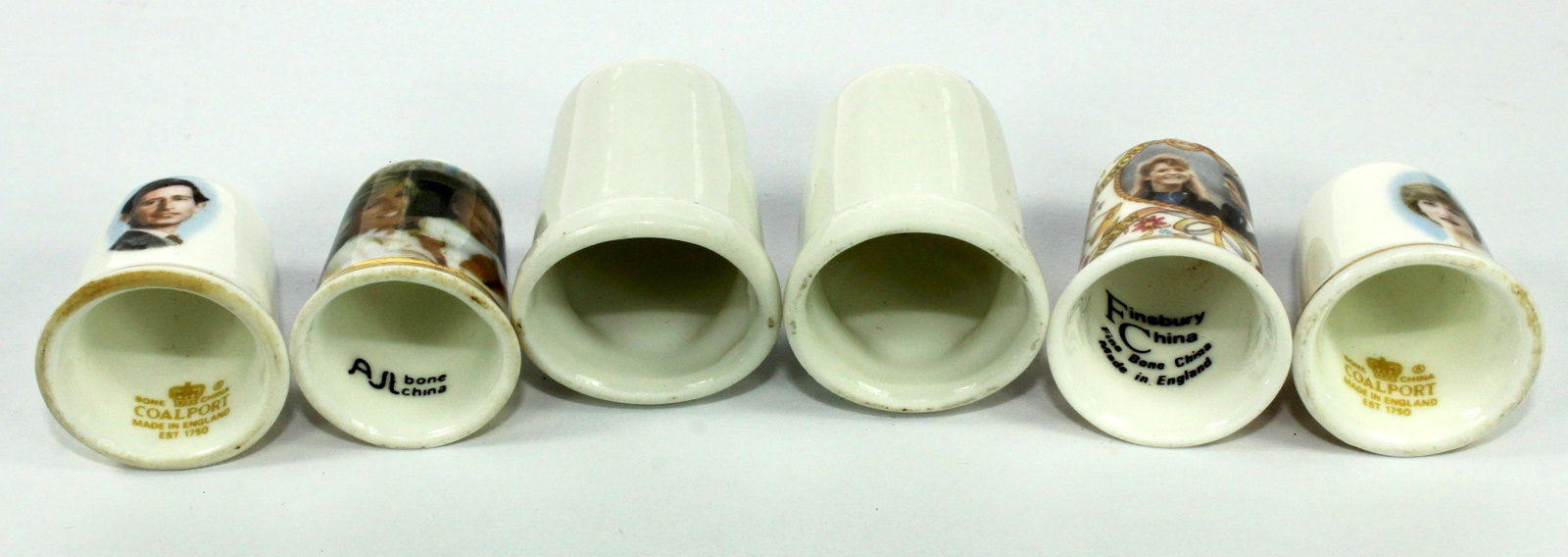Collection of Royal Commemorative Ceramic Thimbles (6 items) - 3