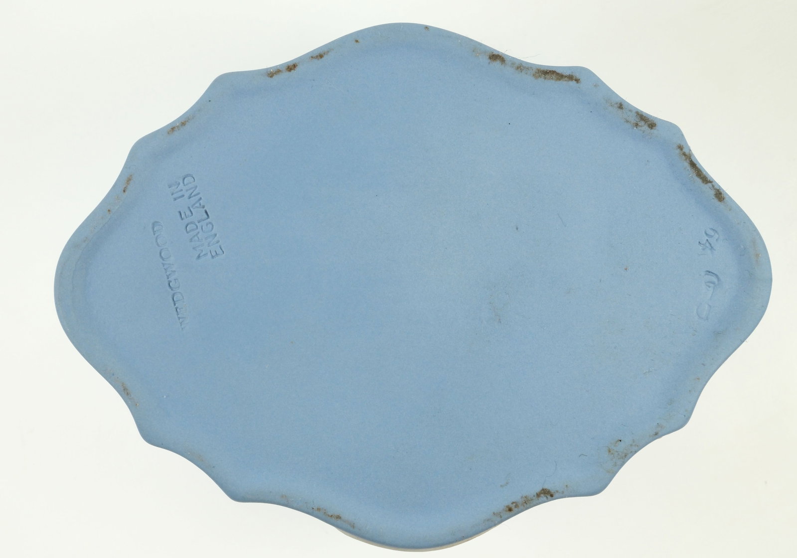 Wedgwood Blue Jasperware Oval Lidded Box - 3