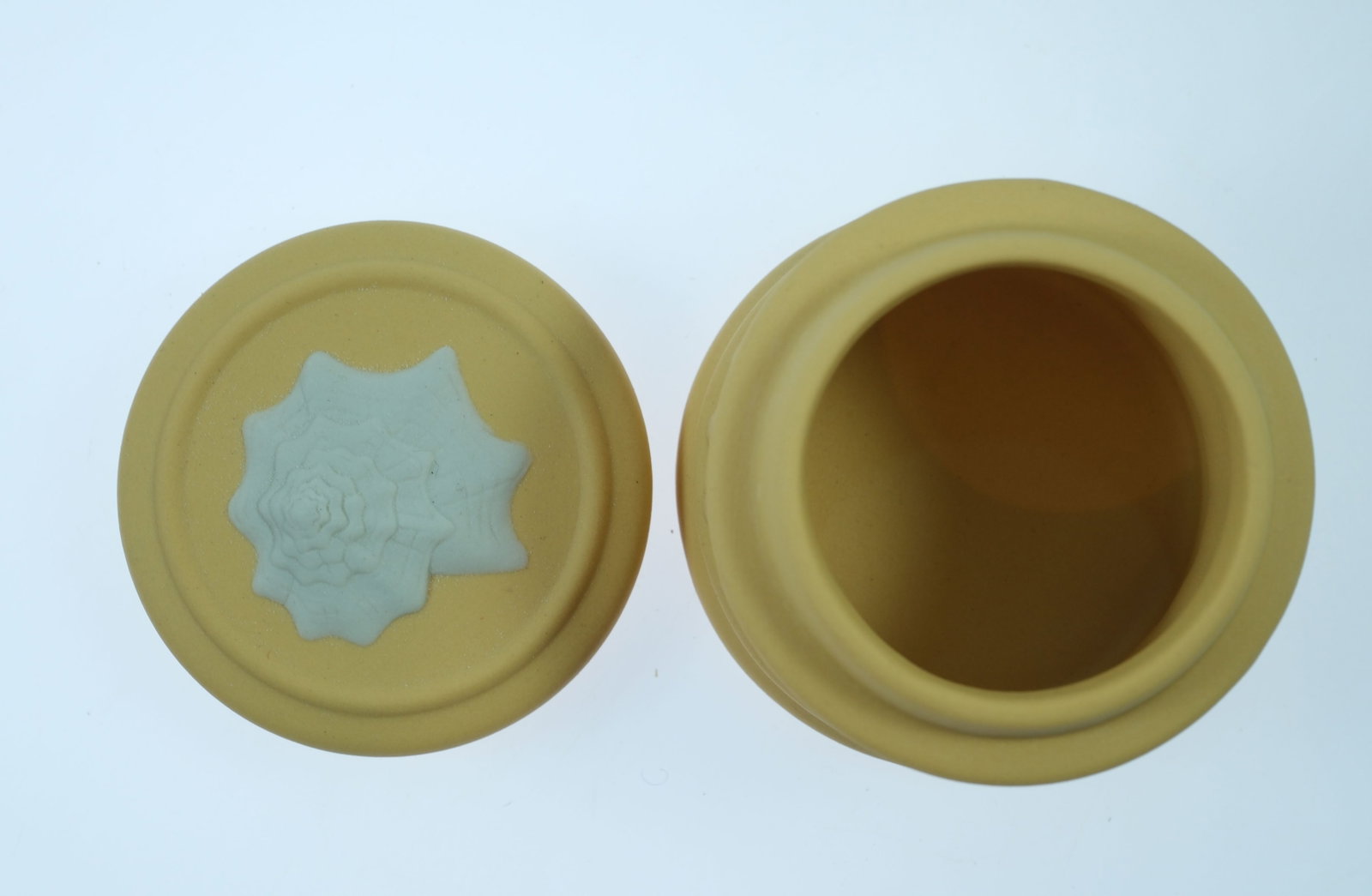 Wedgewood Multi-coloured Jasperware Pill Boxes (Set of 4) - 7