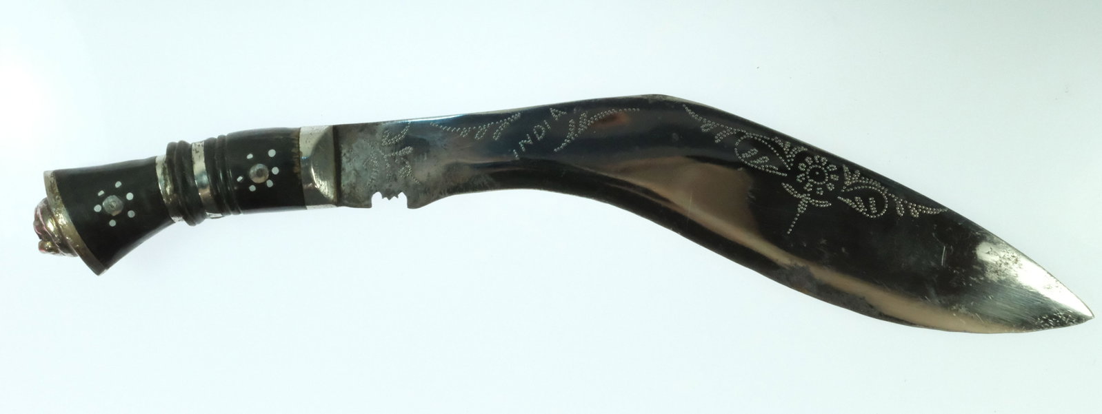 Decorative Nepalese Gurkha Kukri Curved Blade with metal inlay decoration in Black Sheath - 3