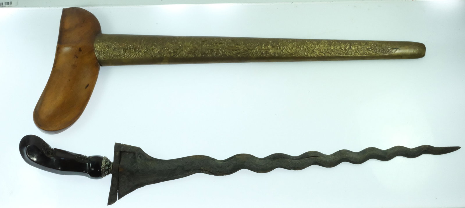 Javanese Wavy-bladed Keris Dagger with Yogyakarta-style Gayaman Sheath & Timoho Wood Handle - 2