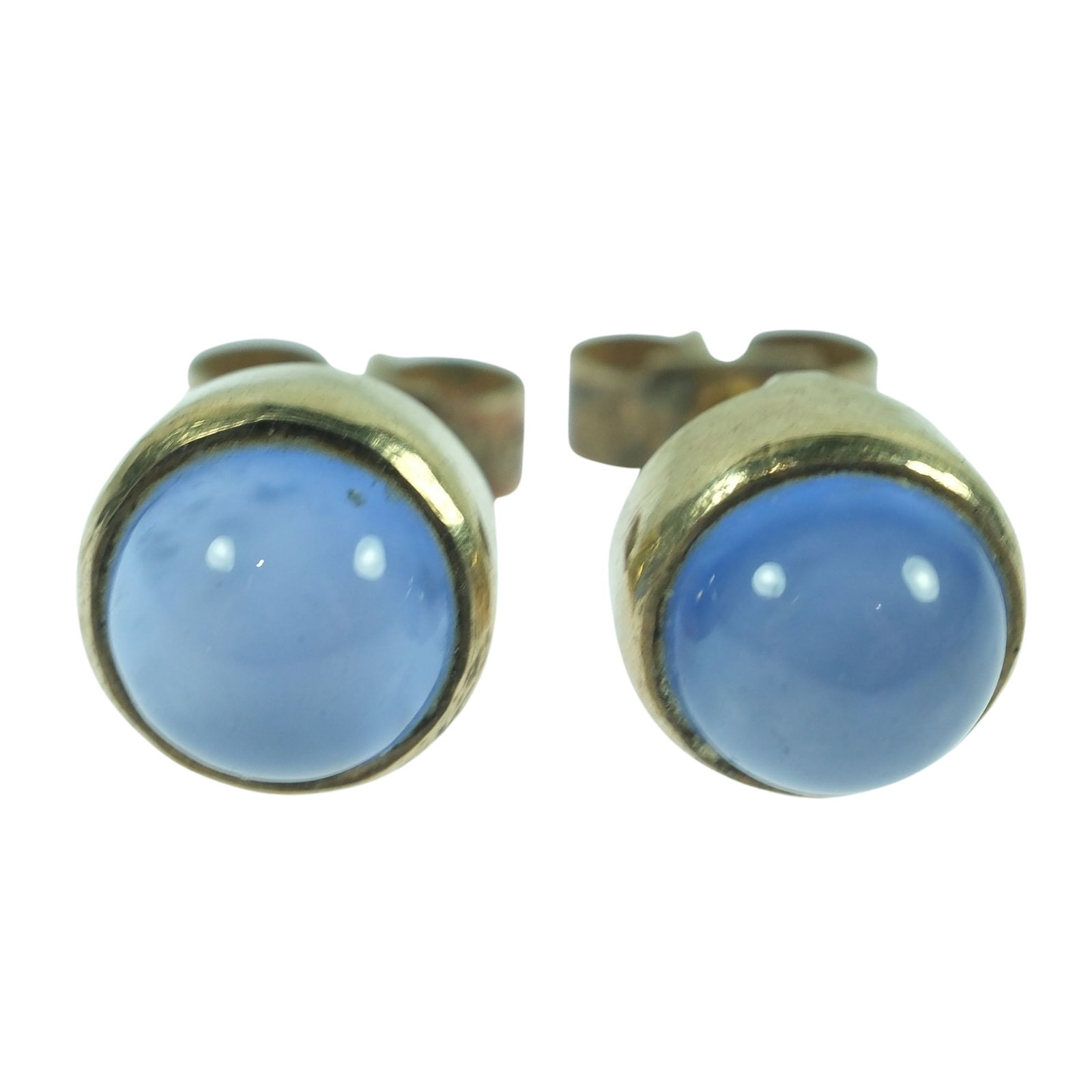 Tanzanite Stud Earrings in 9ct Yellow Gold (Pair): Simple elegance Size Total weight 1.65gms Medium Earrings