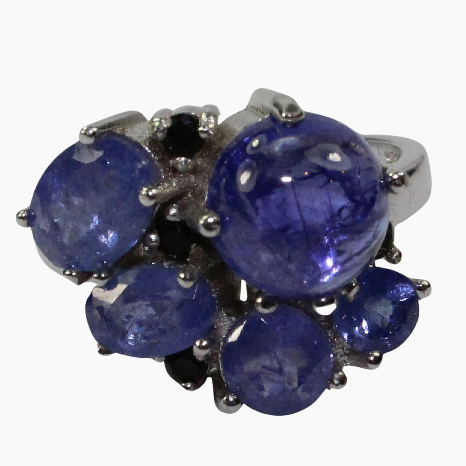 Tanzanite Ring Sterling (925) Silver: . Size Size L : Total Weight 4.995gms Medium Rings