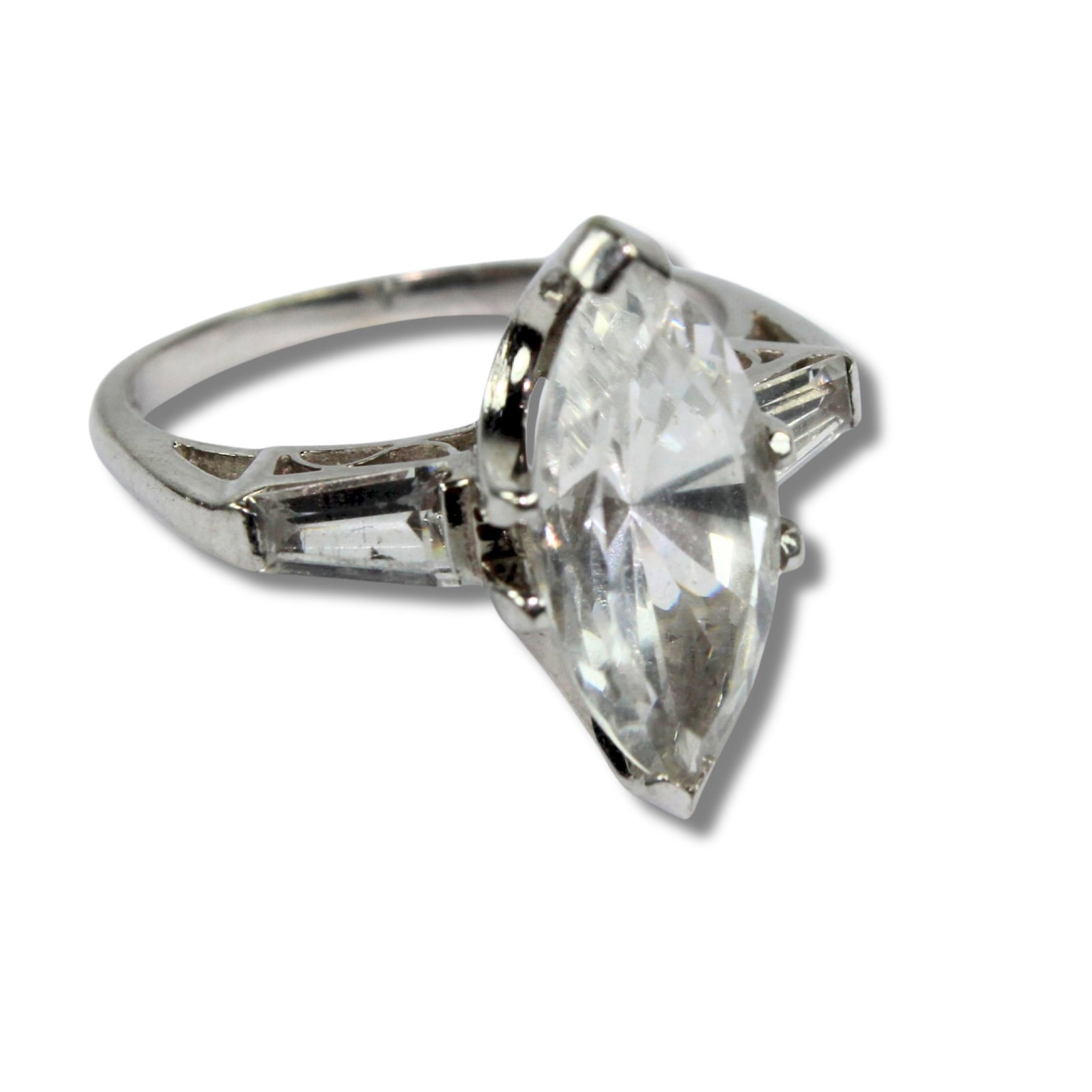 Faceted Rock Crystal Ring in 14ct White Gold (1 of 2)