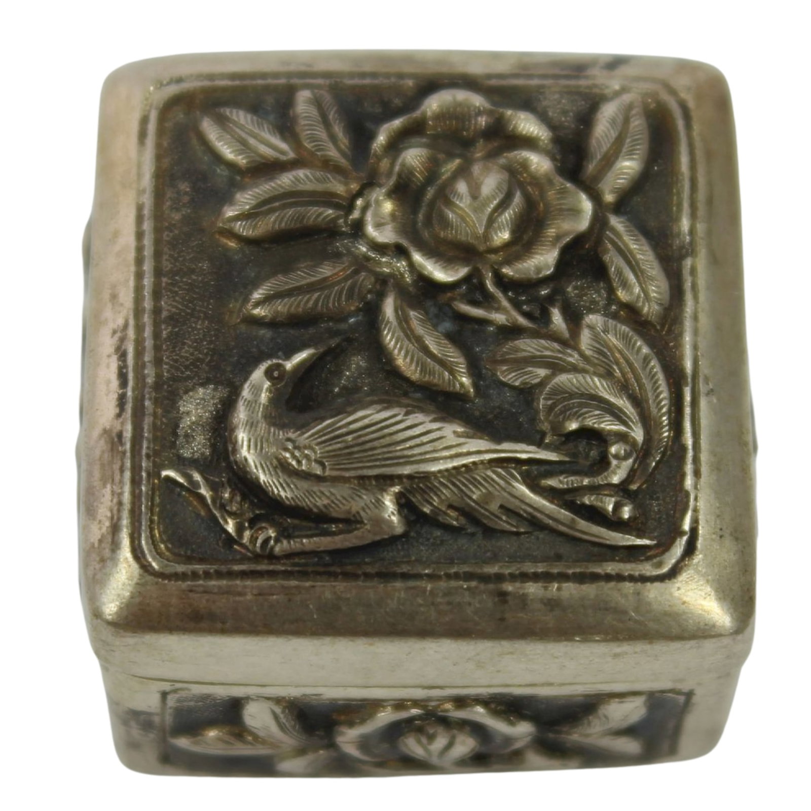 Chinese Silver Pill Box with Flower & Bird design on a hinged lid: Chinese characters to bottom Size Weight 16.53gms : 31x31x22 Medium Chinese Exhibited Boxes
