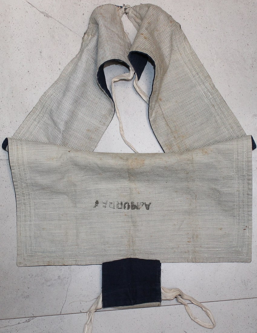 WWI - Australia 'H.M.A.S. Sydney' Sailor's Collar labelled 'A Murray' - 2